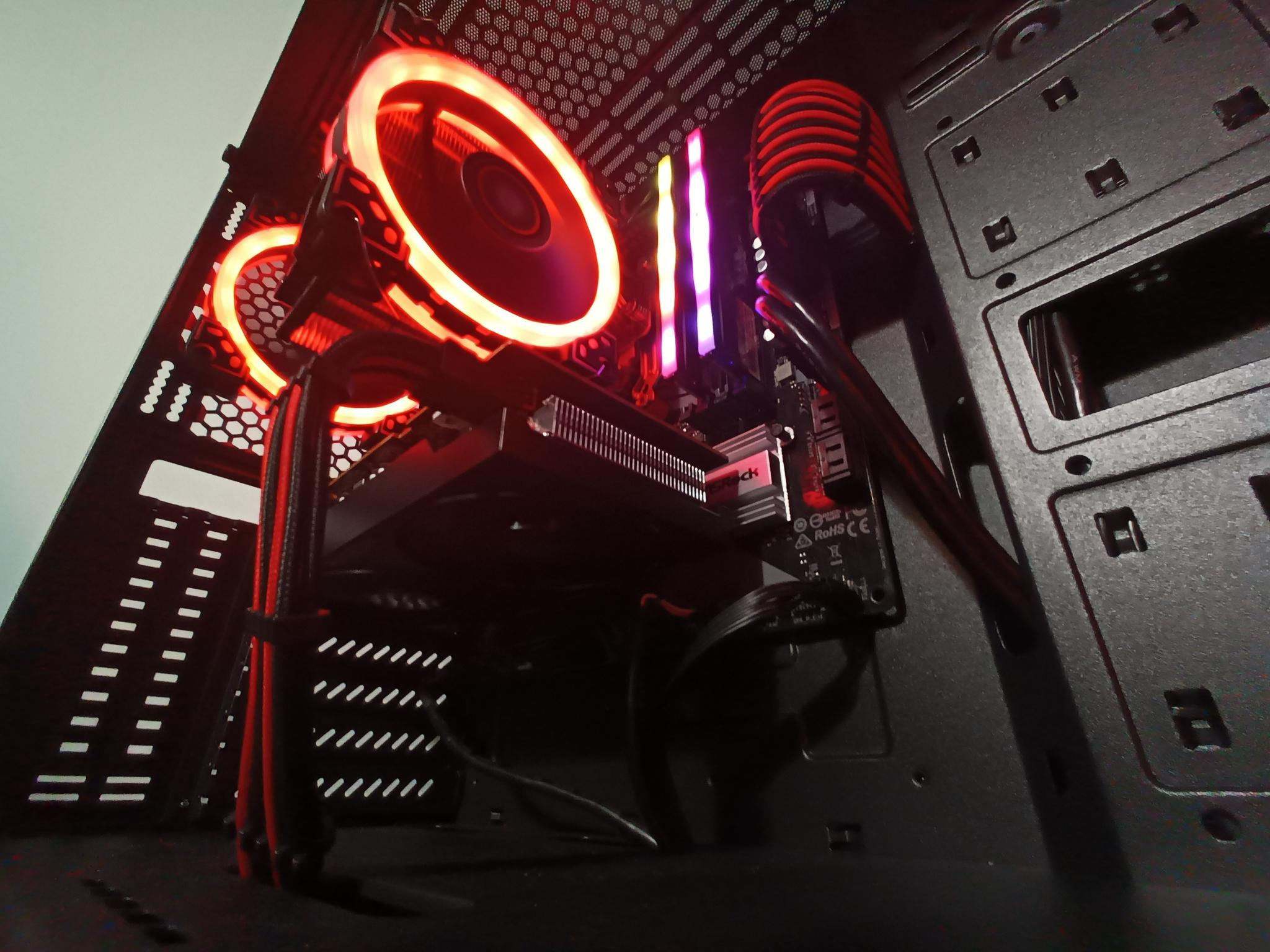 Gaming PC - Ryzen 5 5500, RX 6600XT, 32GB RAM / 1tb NVME SSD
