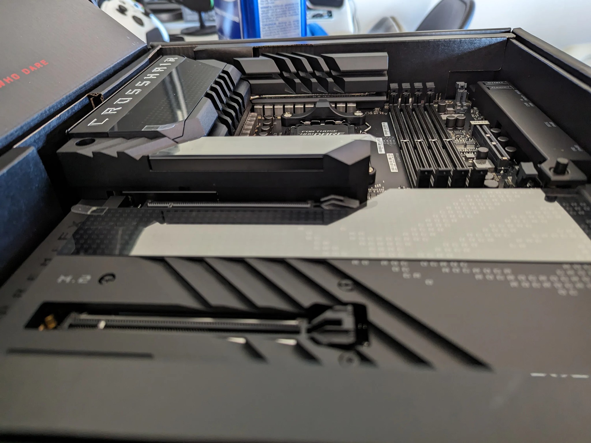 ASUS ROG CROSSHAIR X670E EXTREME MOTHERBOARD