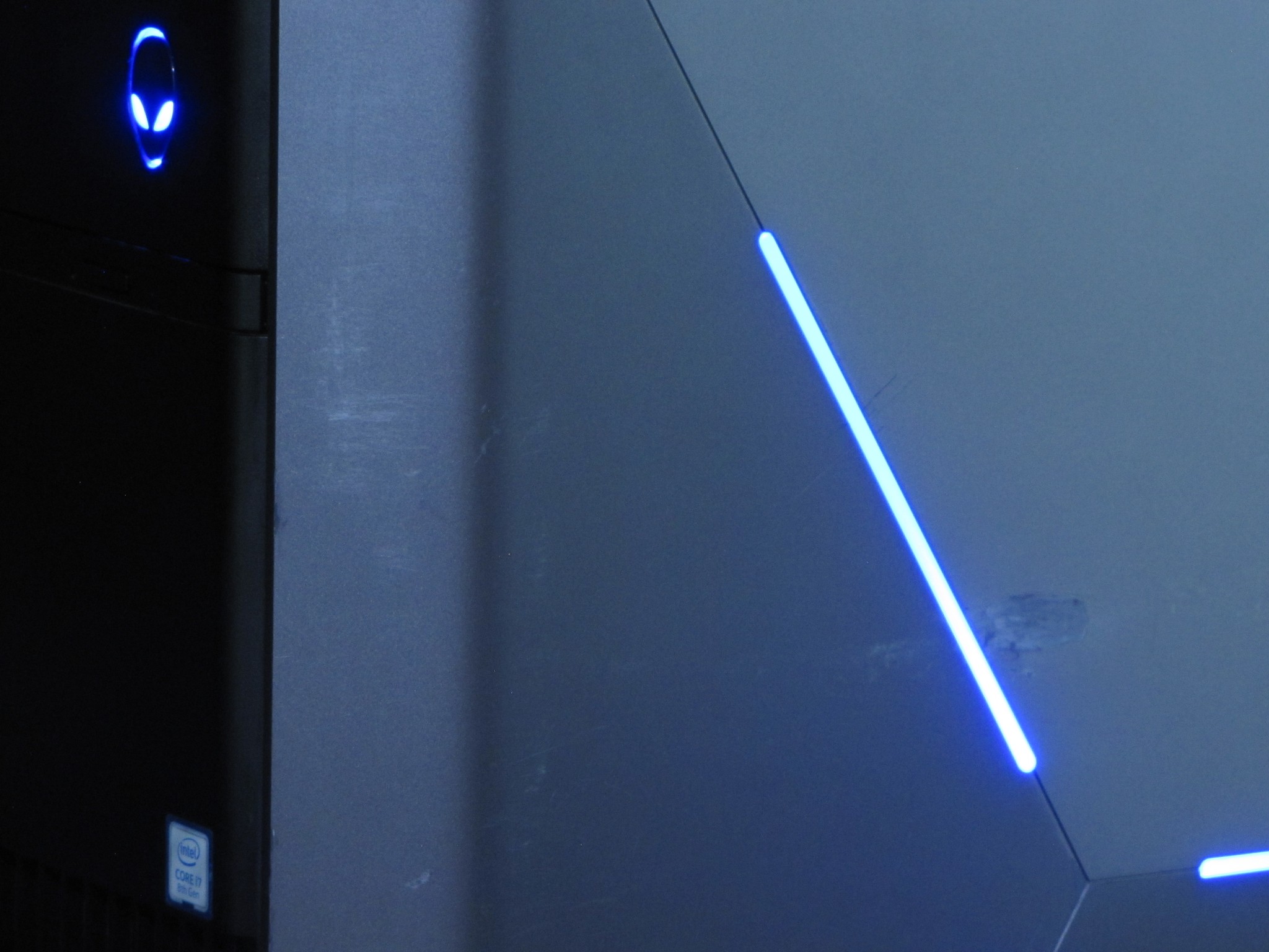 Alienware Aurora R7 desktop, i7-8700, RTX 2070 Super, 16GB DDR4, 800GB SSD