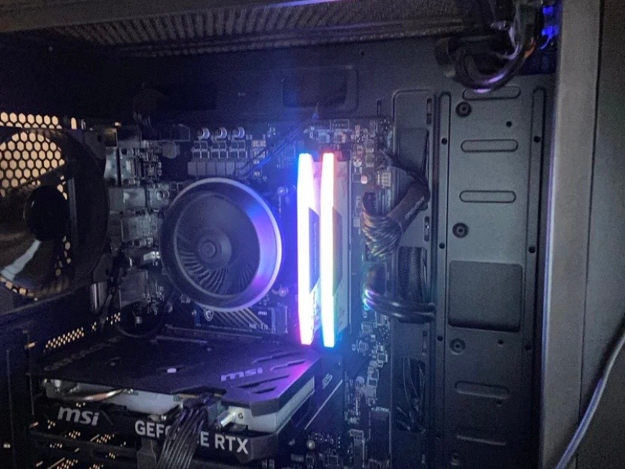 Intel Core i5-13400F, Geforce RTX 4060