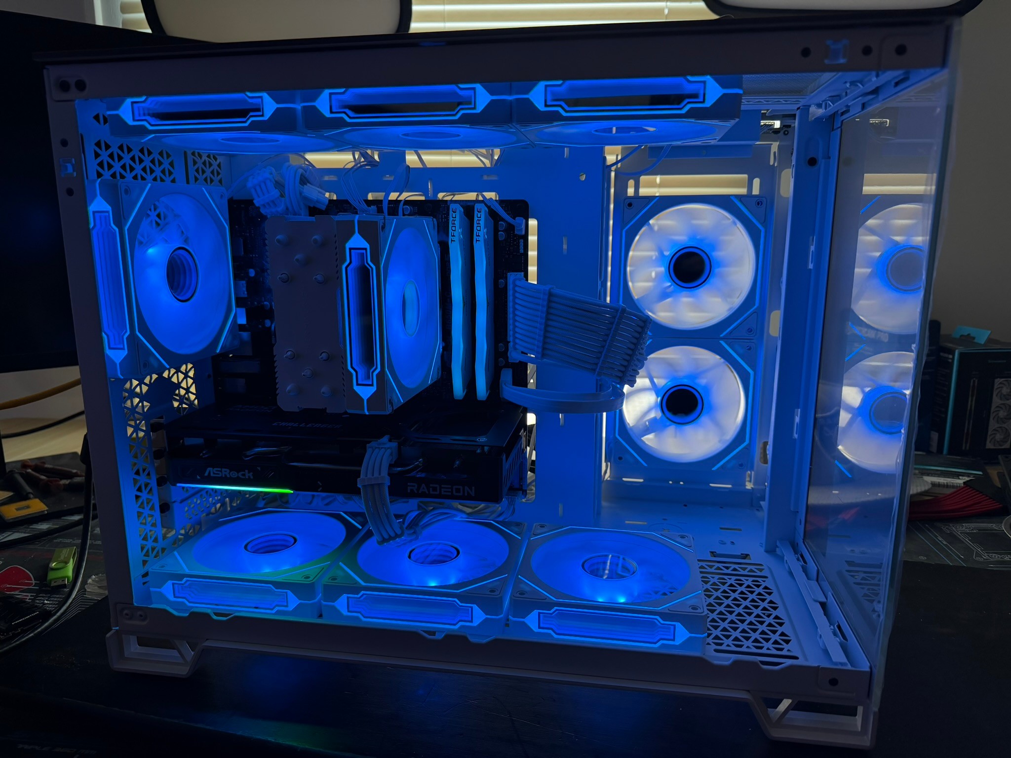 🖥️ Custom White RGB Gaming PC| 5 7500F |  9600XT  | 32GB RAM  |  Ultra-Cooled | 🖥️