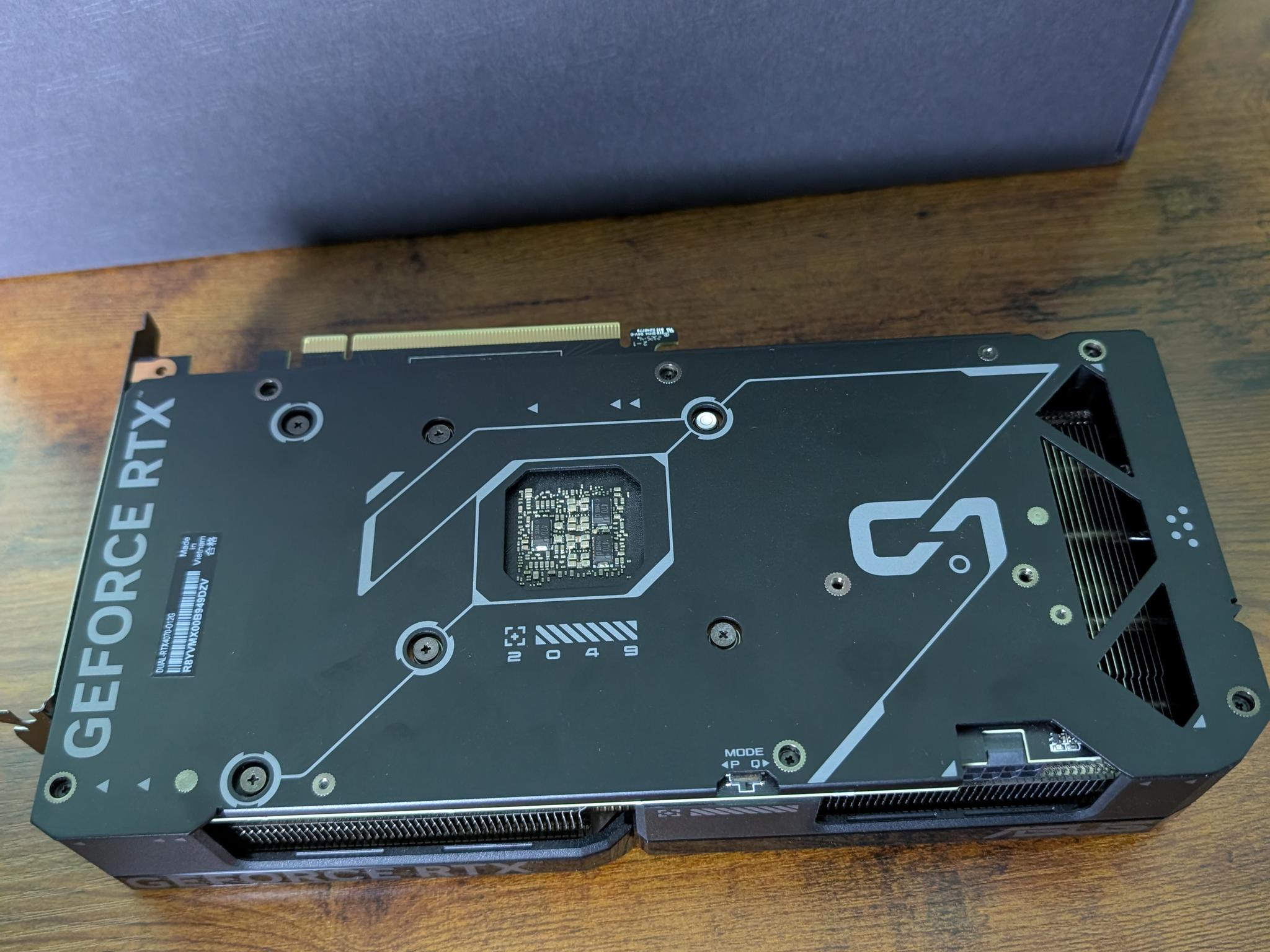Asus DUAL OC GeForce RTX 4070
