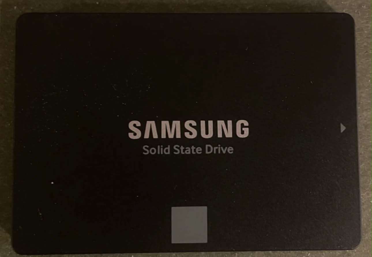 Samsung 860 EVO 1TB 2.5" SATA III Internal V-NAND SSD