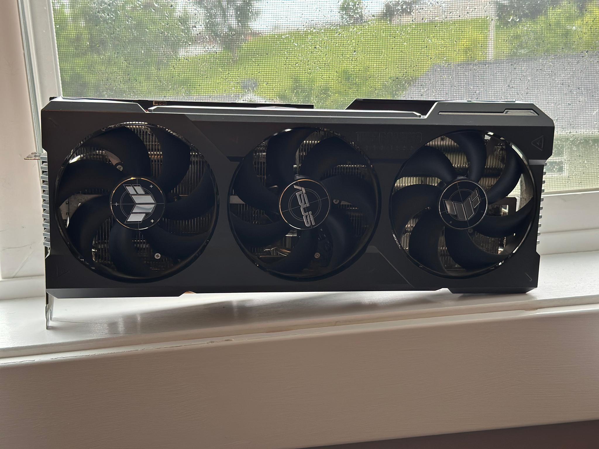 ASUS TUF Gaming OG OC GeForce RTX 4090 - Image 1