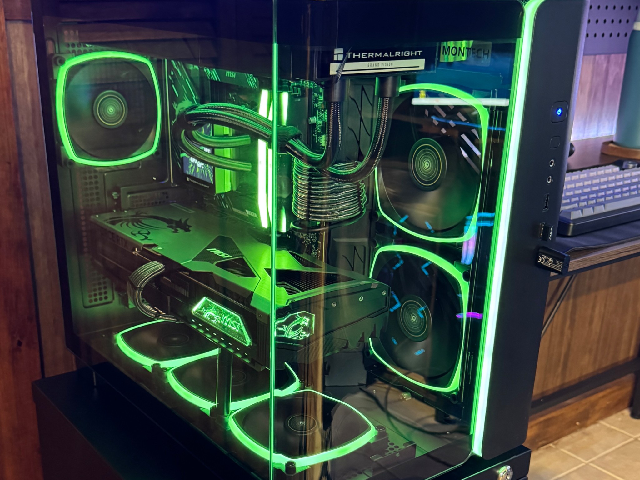 Custom Gaming PC MSI Vanguard 5070ti 16GB, Ryzen 7800x3d, MSI X870 Motherboard, 32GB DDR5. 1440p 4k