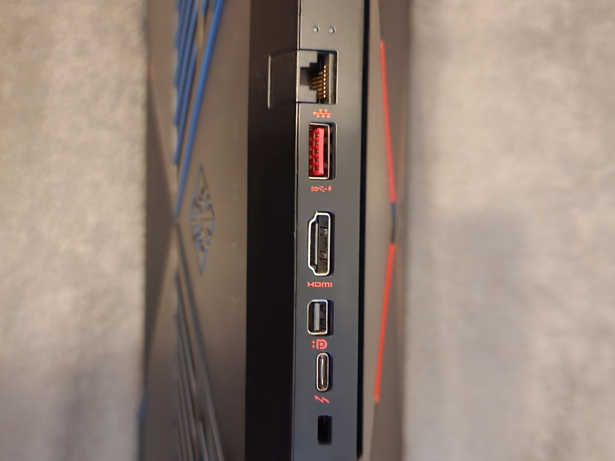HP Omen 15, Intel i7 8th Gen, 128GB SSD 1TB HDD, 32GB RAM, NVIDIA GTX 1080, 15.6" 1920x1080p 60Hz