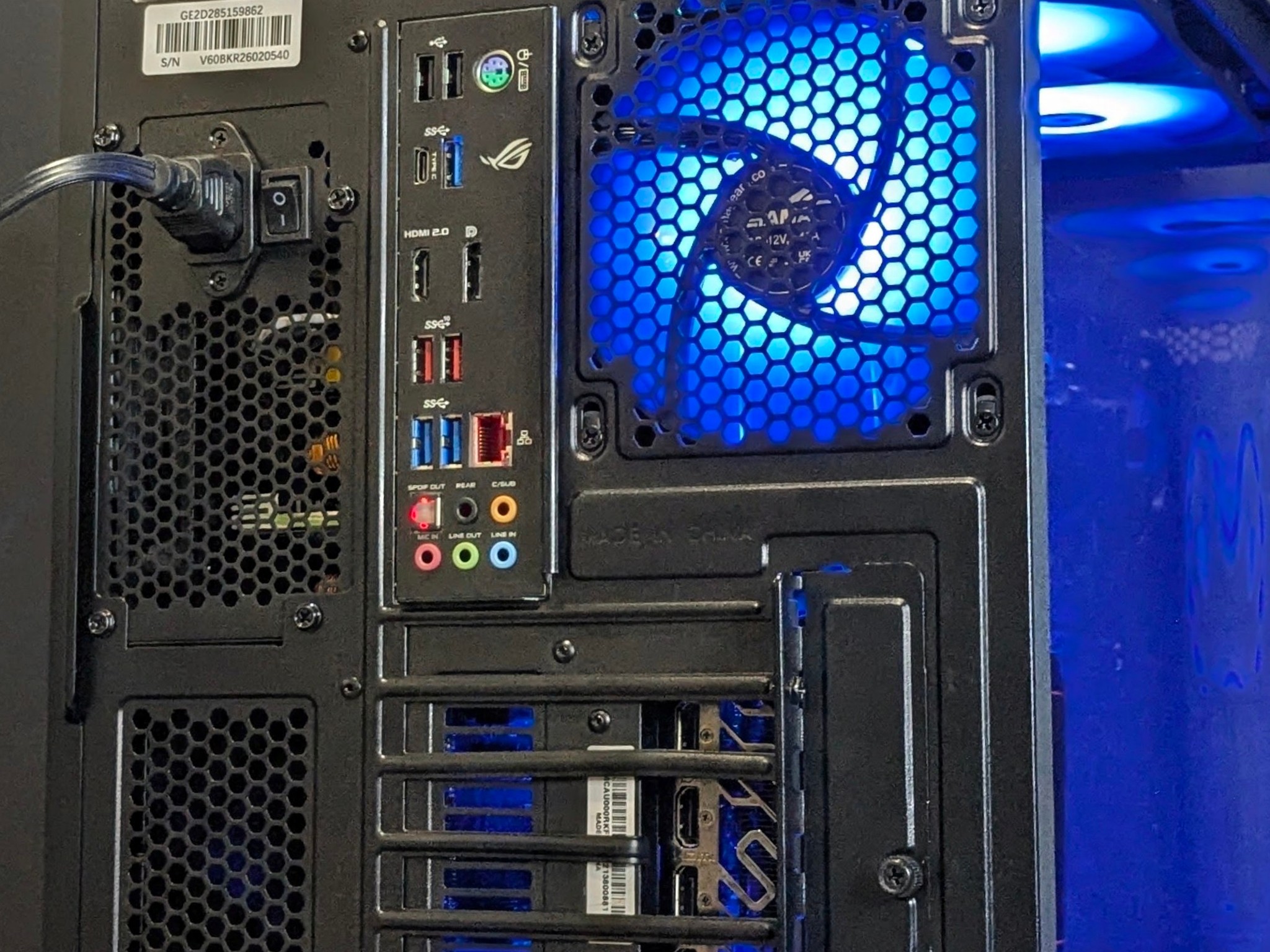 ⚫️ BLACKOUT 1080p Ultra Gaming PC (RX 6600 XT | Ryzen 5 5500 | 16GB RAM)