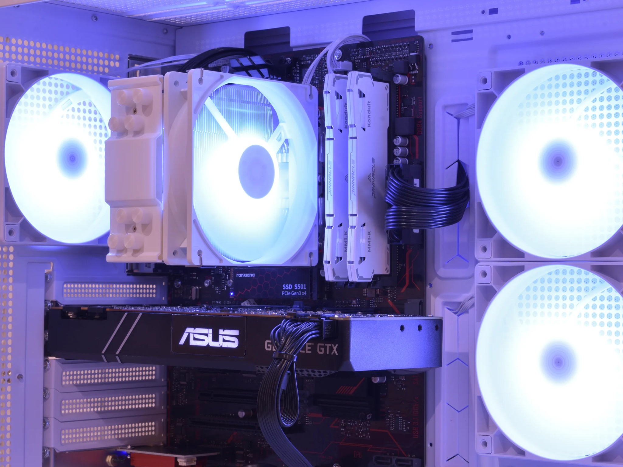 💸Budget Gamer💸 Ryzen 5 5600 | GTX 1080ti 11GB | 16GB DDR4 | 512GB nVME SSD Gaming Win11 Pro+Wifi