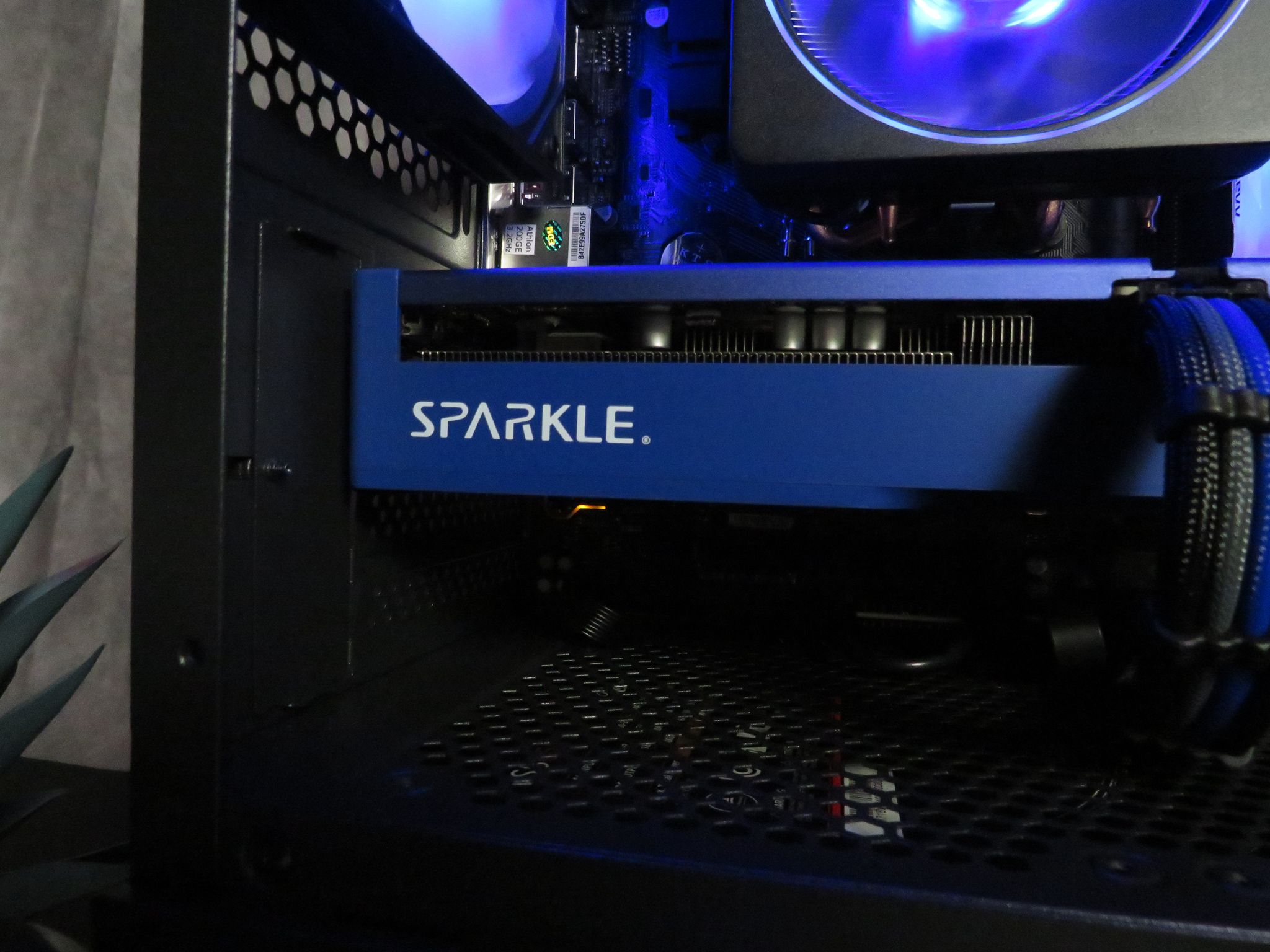 Intel Arc Gaming: Ryzen 5 3600X + Sparkle Arc B570 + 16 GB DDR4 + 1 TB NVME