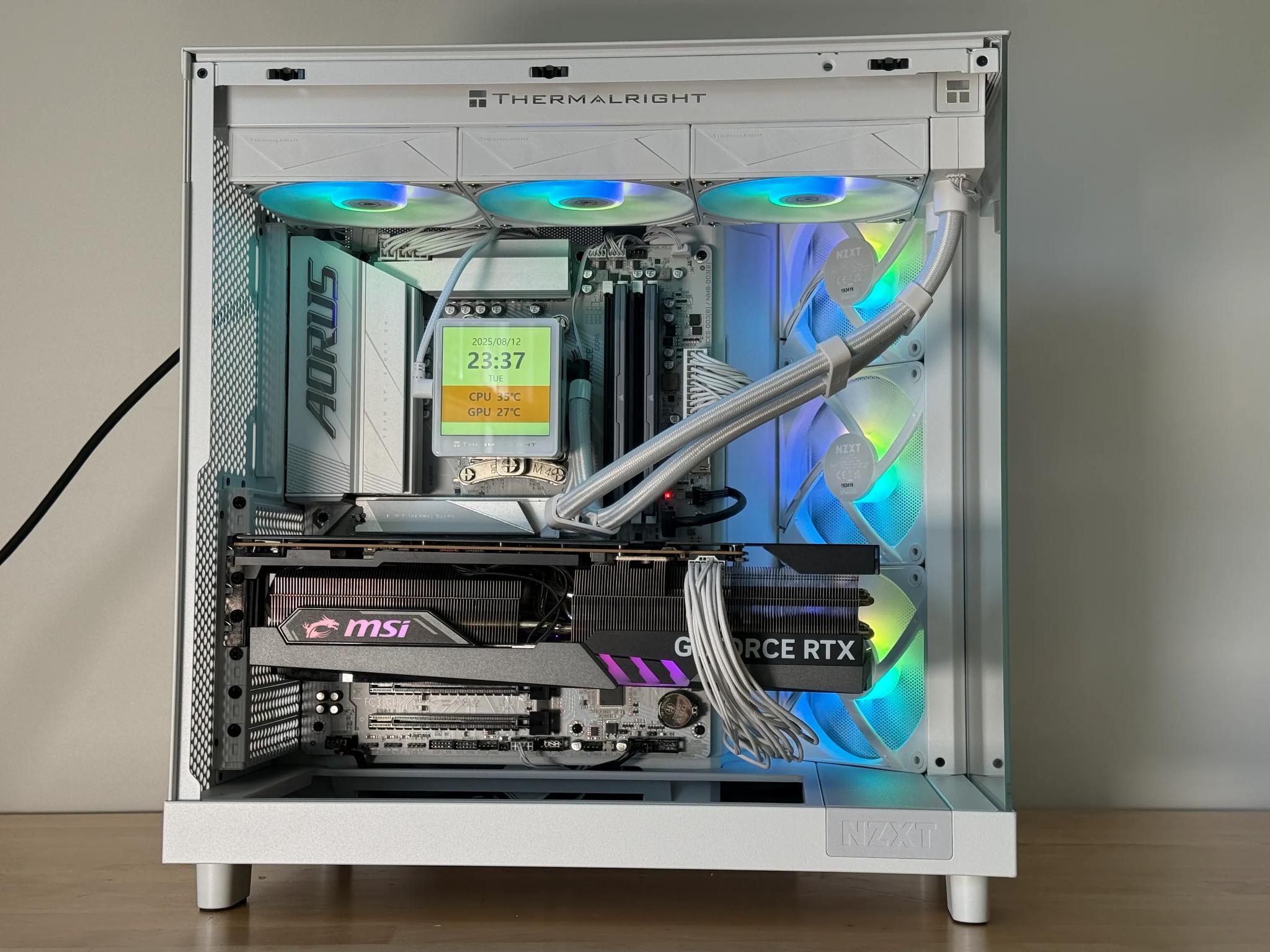 RTX 4090 Ryzen 7 9800X3D Gaming PC