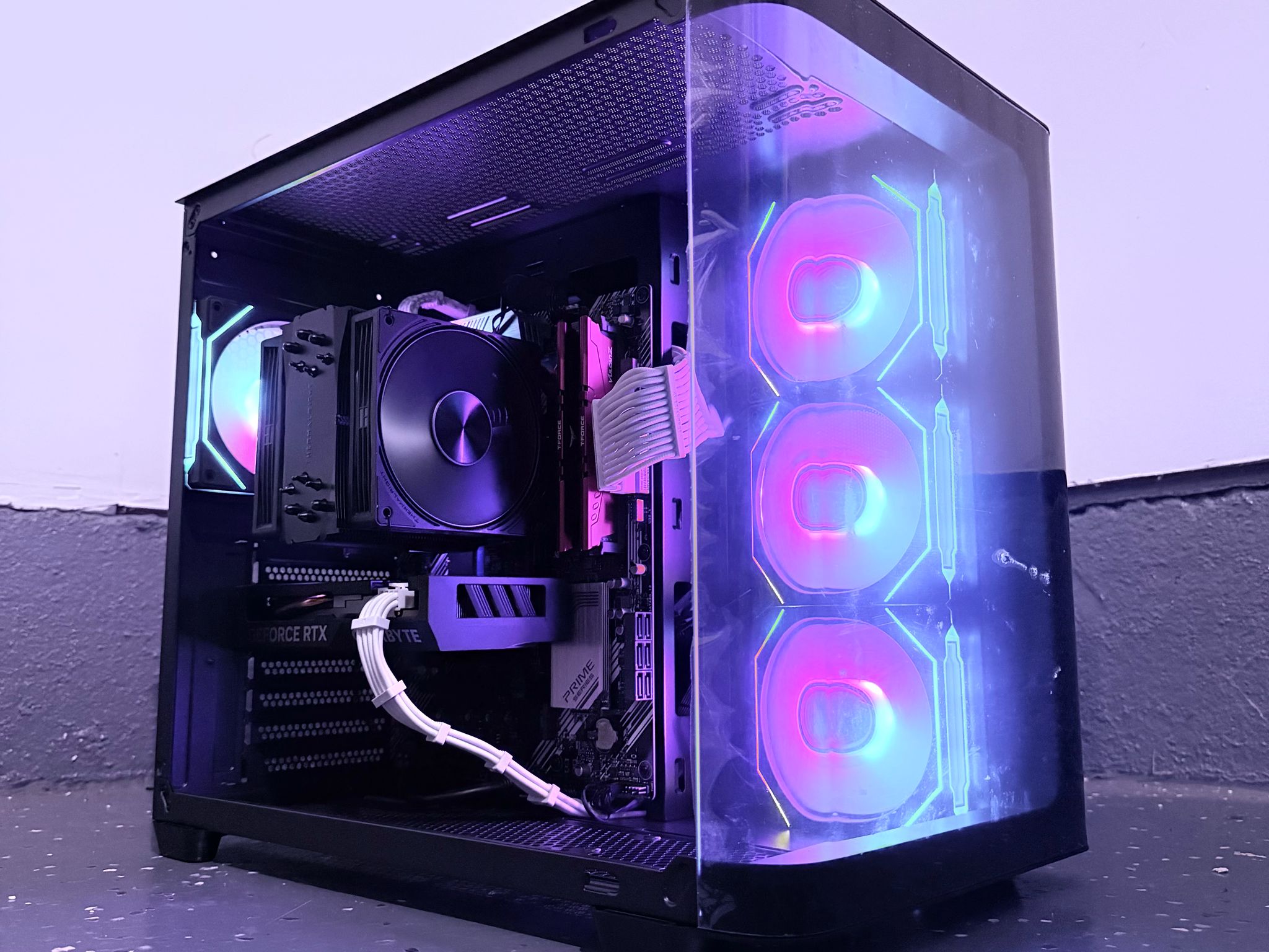 ⚫️"Neon Revenant"🌈 | 1080p Gaming | RTX 4060 | Ryzen 5 5500 | 16GB Ram | 1TB SSD | Free Shipping