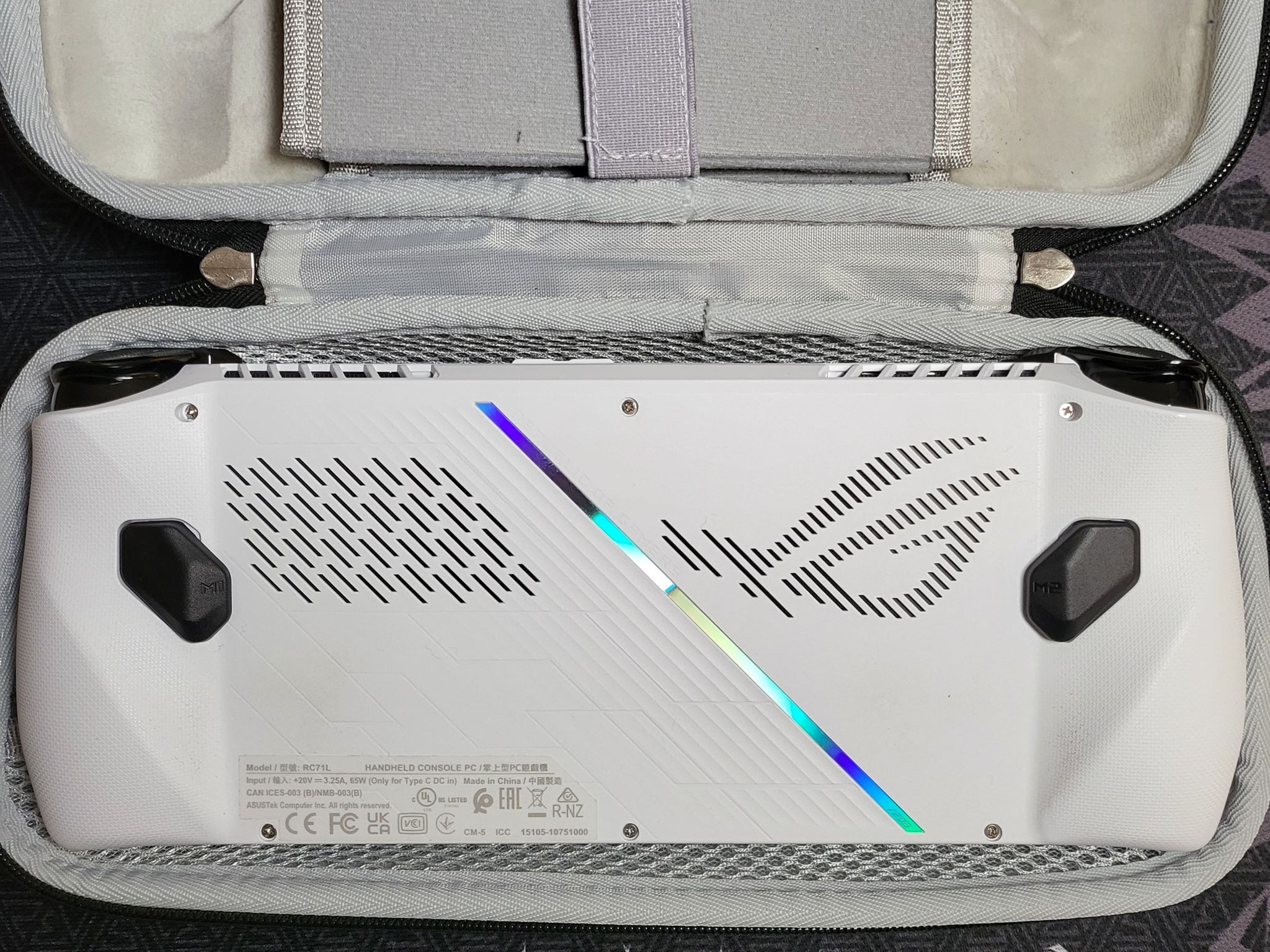 Asus ROG Ally - 1TB, Z1 Extreme, Dock and Case *READ*