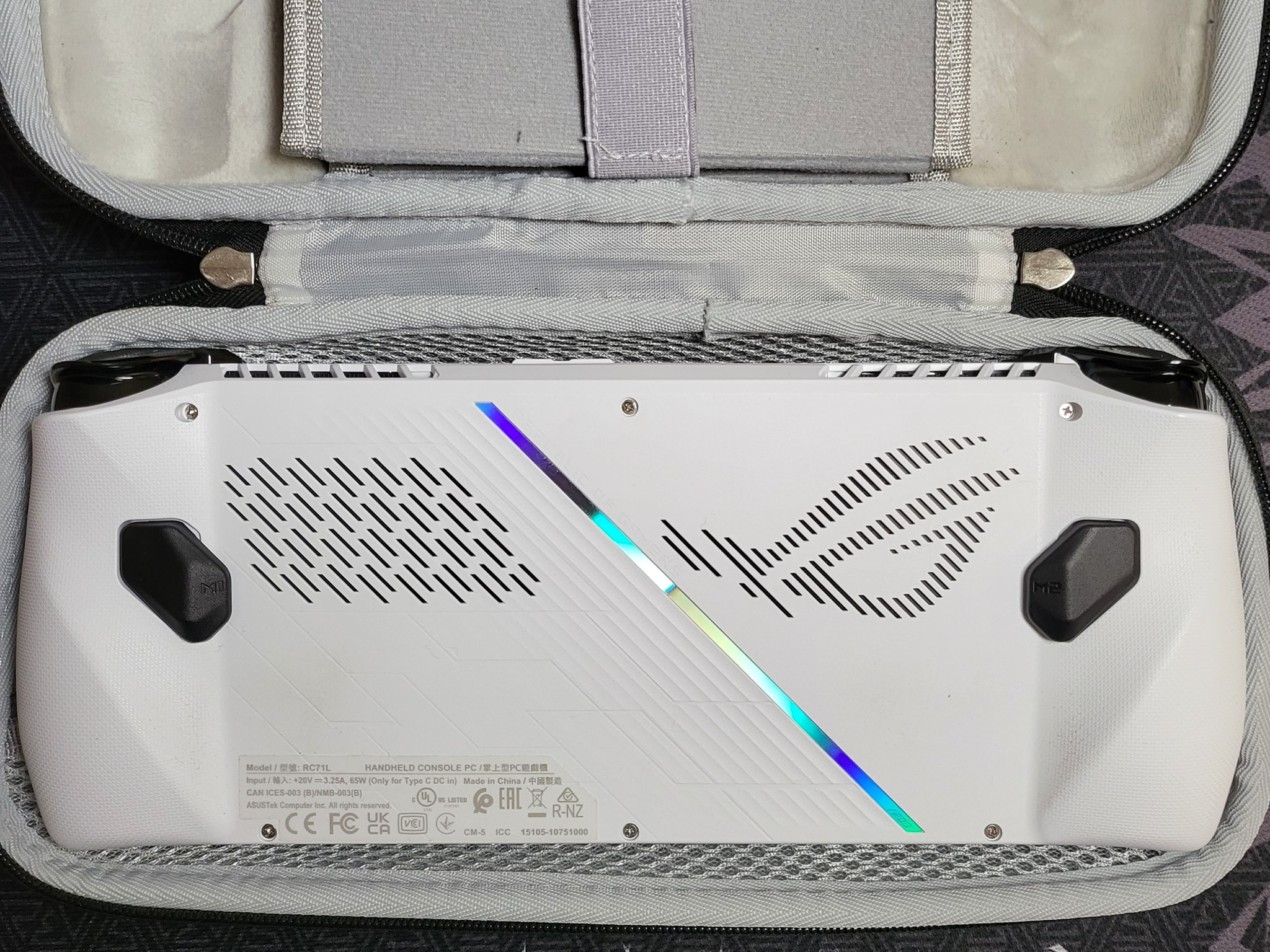 Asus ROG Ally - 1TB, Z1 Extreme, Dock and Case *READ*
