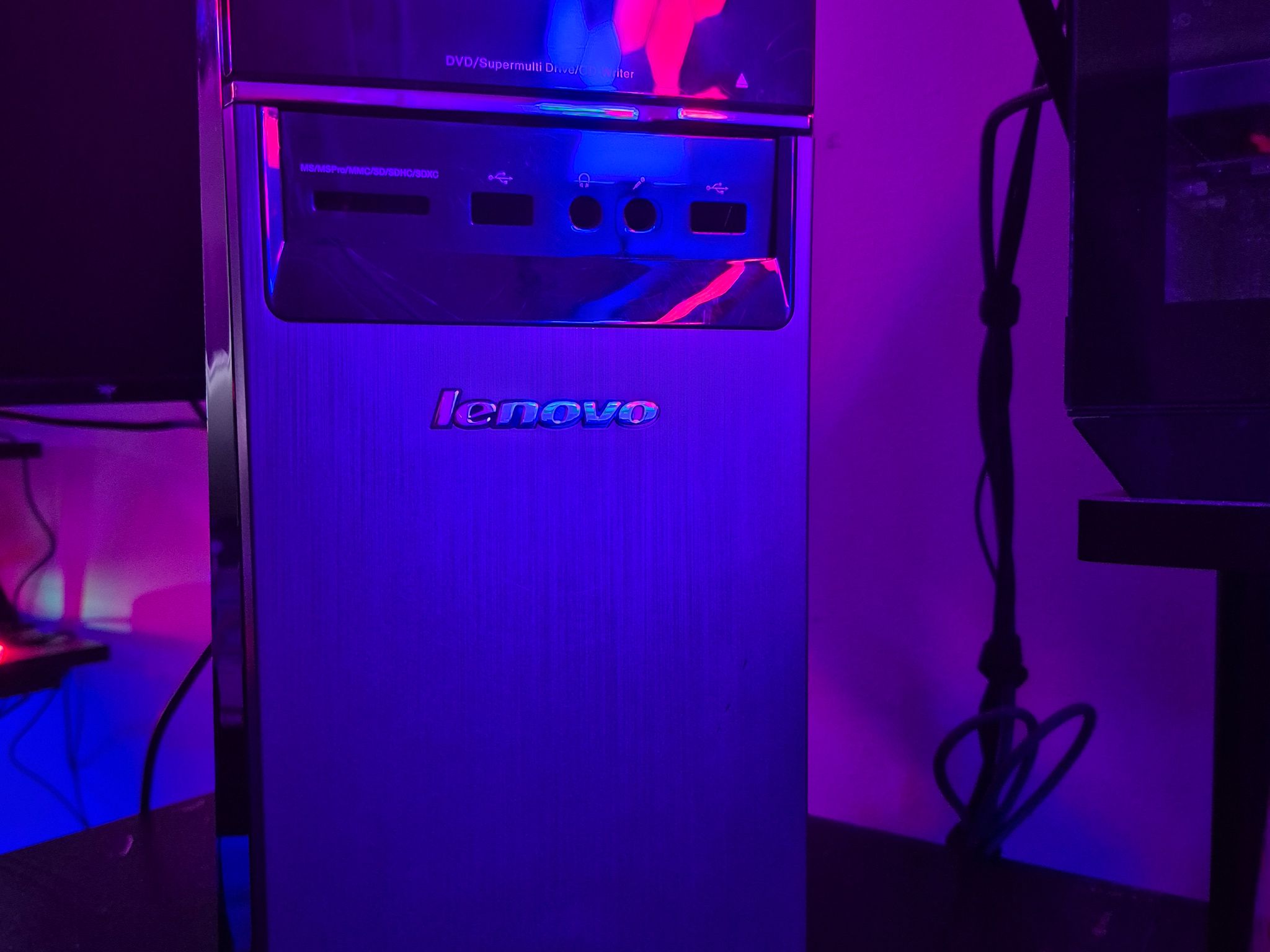 OG Sleeper - Xeon E3-1271 V3 - GTX 1080 - 32GB DDR3 - 480GB SSD
