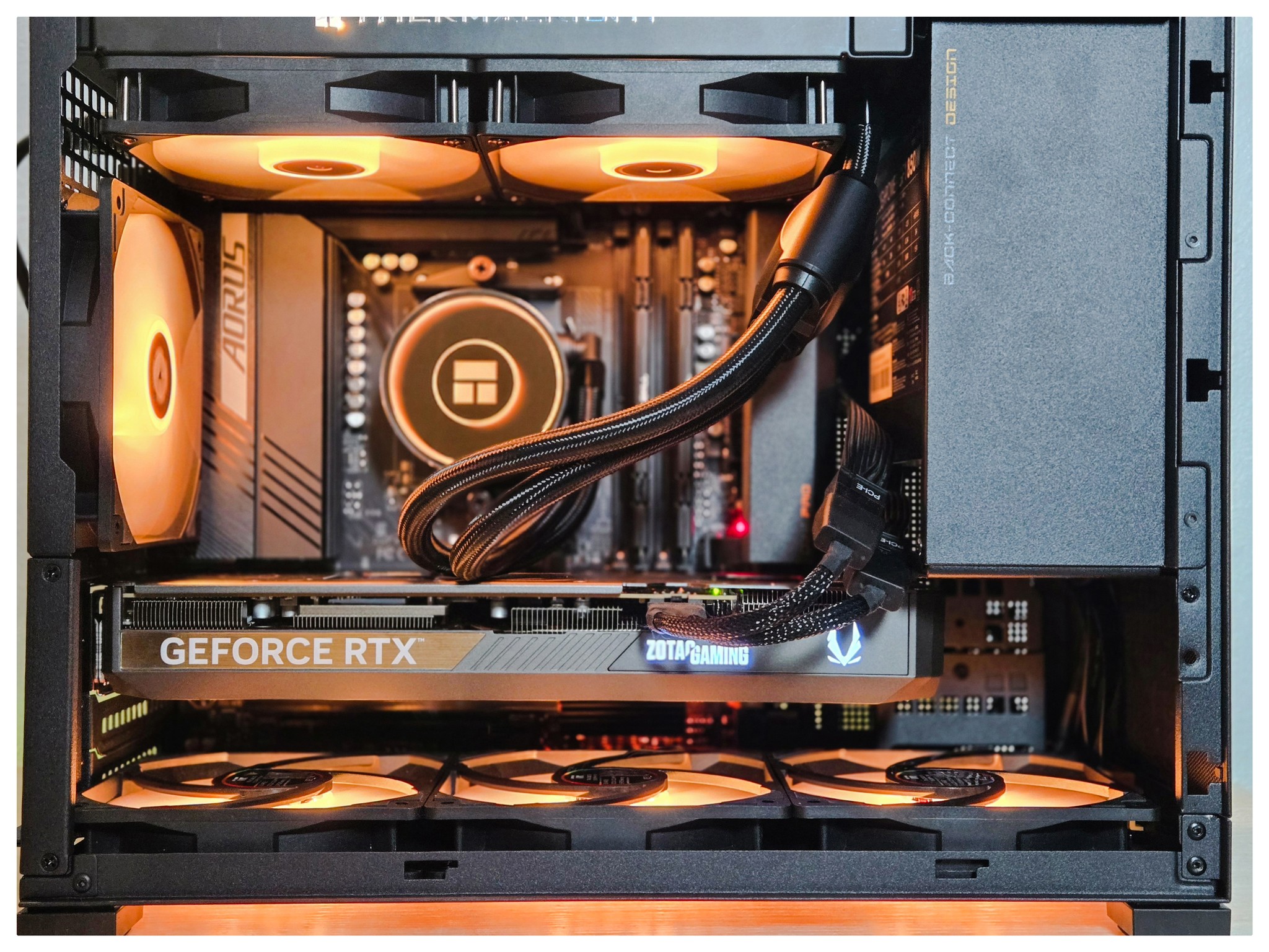 RTX 5070 Ti | Ryzen 7800X3D | 2TB SSD | RGB Gaming PC