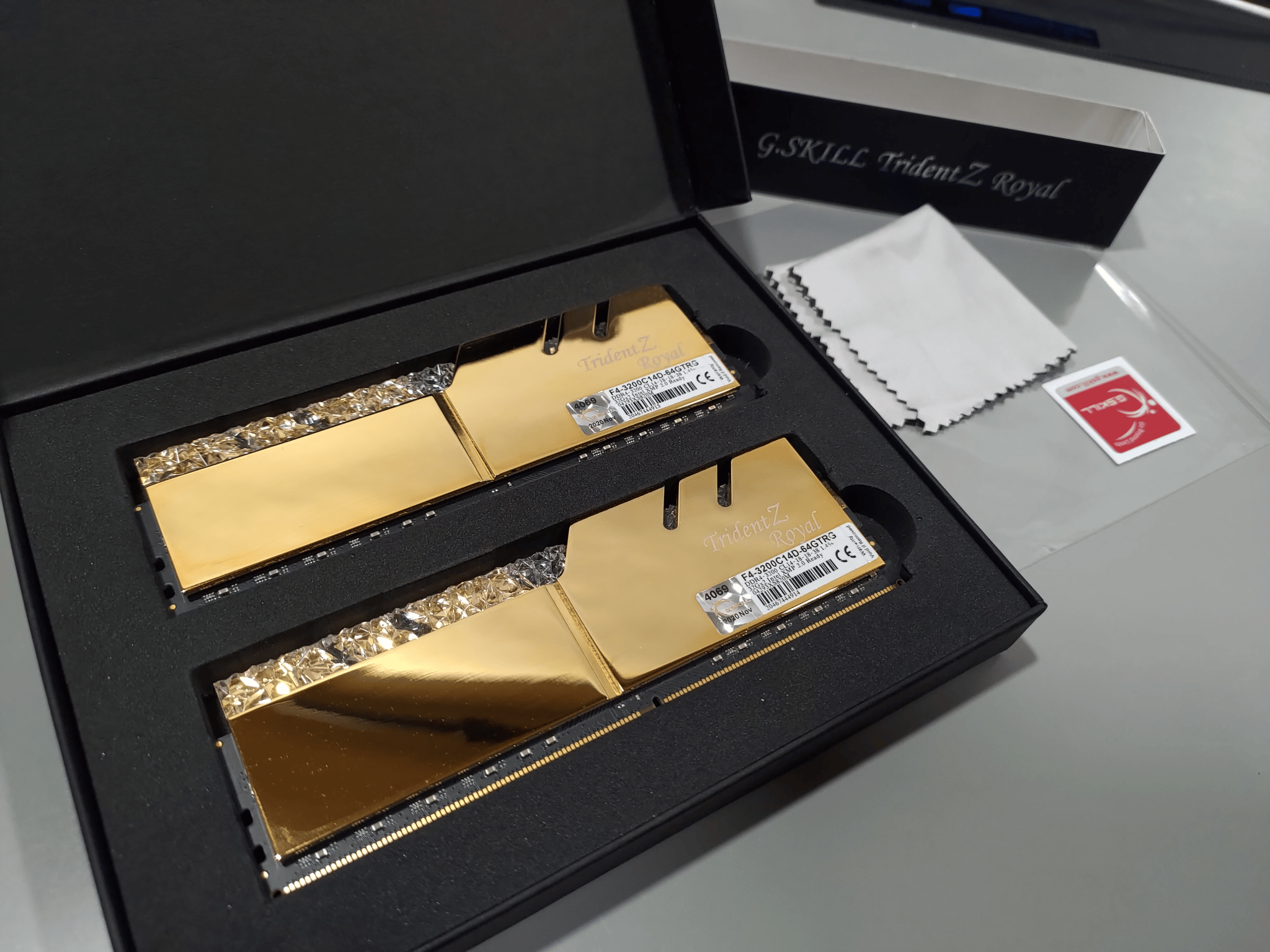 Trident Z Royal 64gb 3200 cl-14