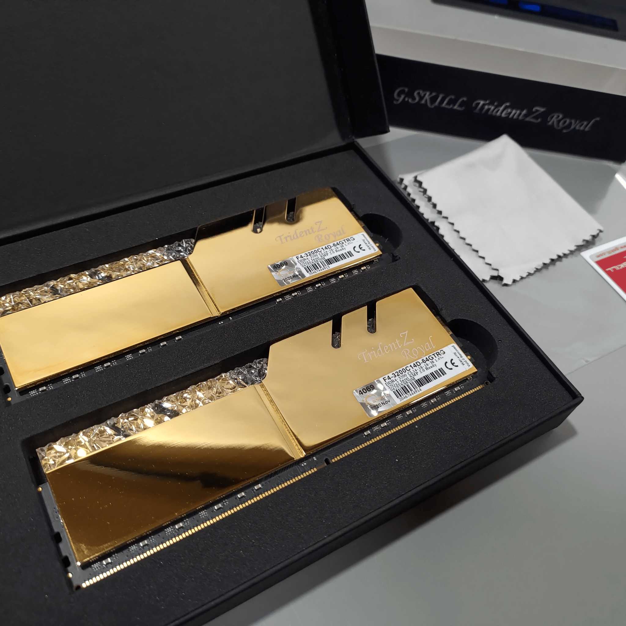 Trident Z Royal 64gb 3200 cl-14