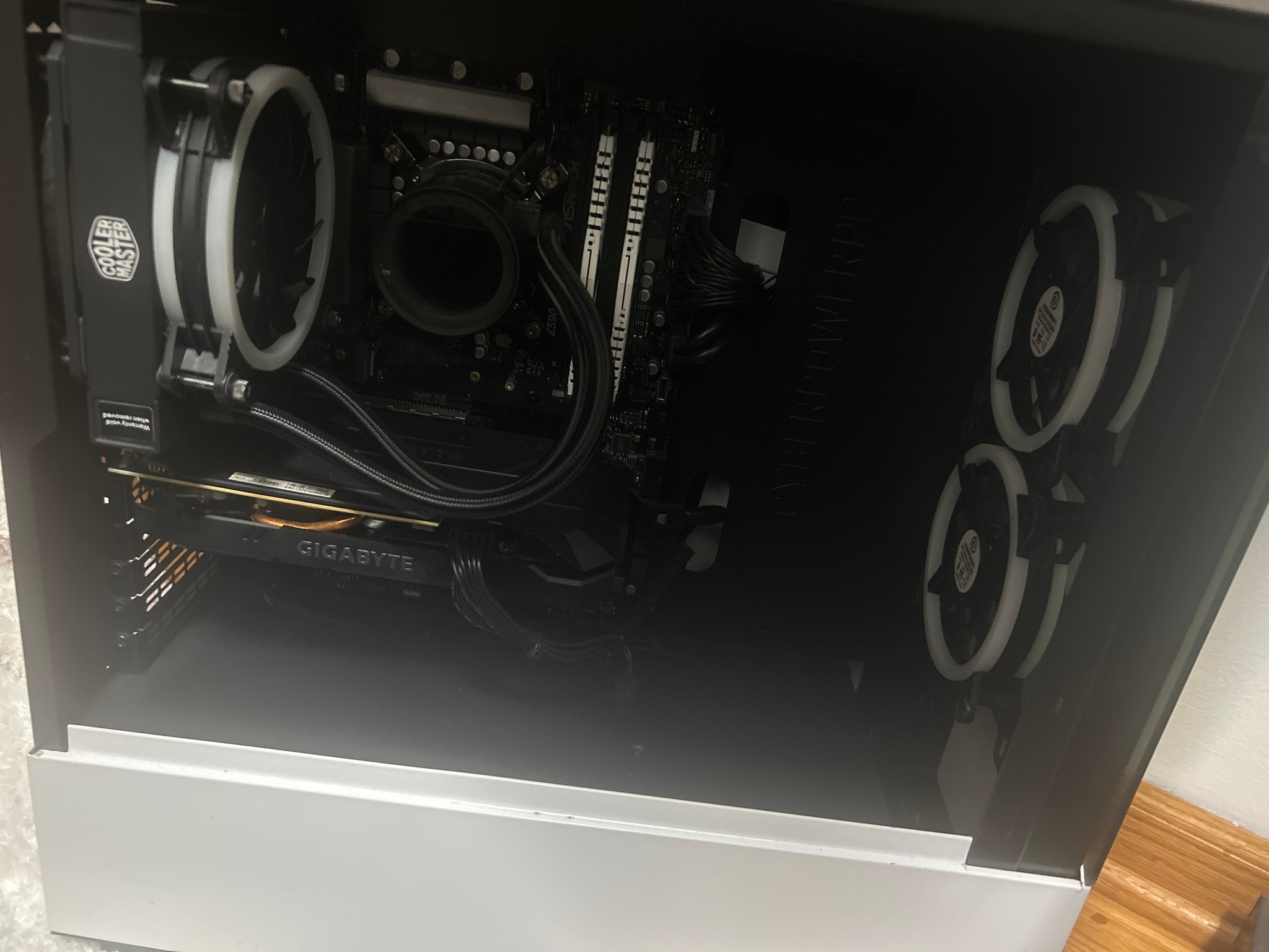 CyberPowerPC Gaming PC – i5-11600KF | RTX 2060 6GB | 16GB RAM | 2TB HDD + 240GB SSD
