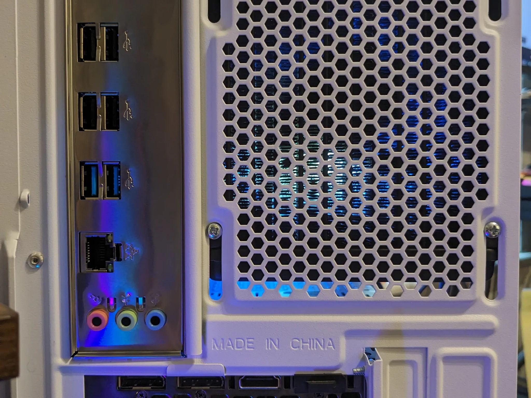 FREE SHIP|| 12 Core Xeon CPU, GTX 1080 TI 11GB, 32GB RAM, 1TB NVMe SSD, Win10, WiFi, RGB