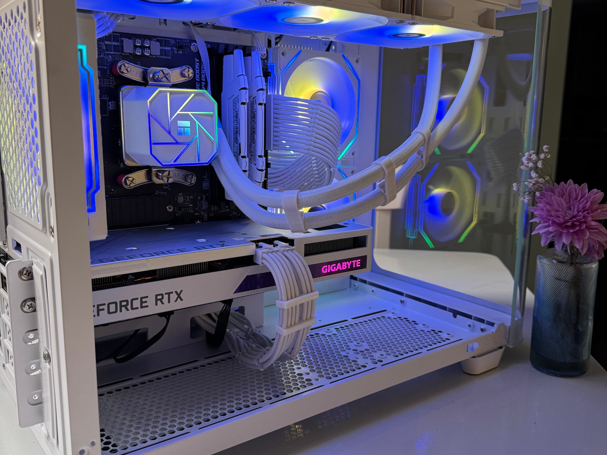 White Nova | Custom Gaming PC | 3060 TI - R5  5600G - 32GB Ram - 1 TB Nvme