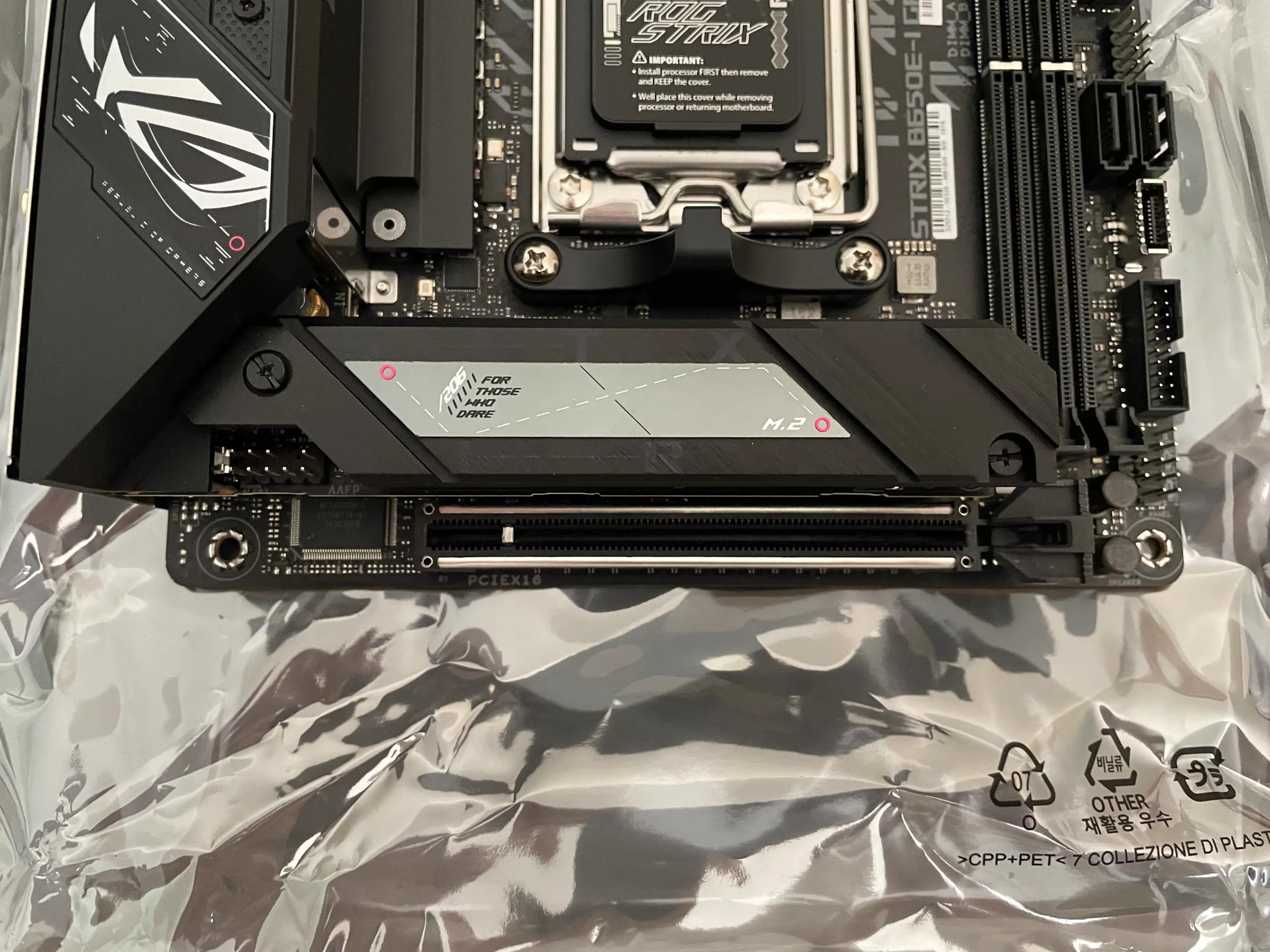 ASUS ROG STRIX B650E-I GAMING WIFI AM5 AMD Motherboard