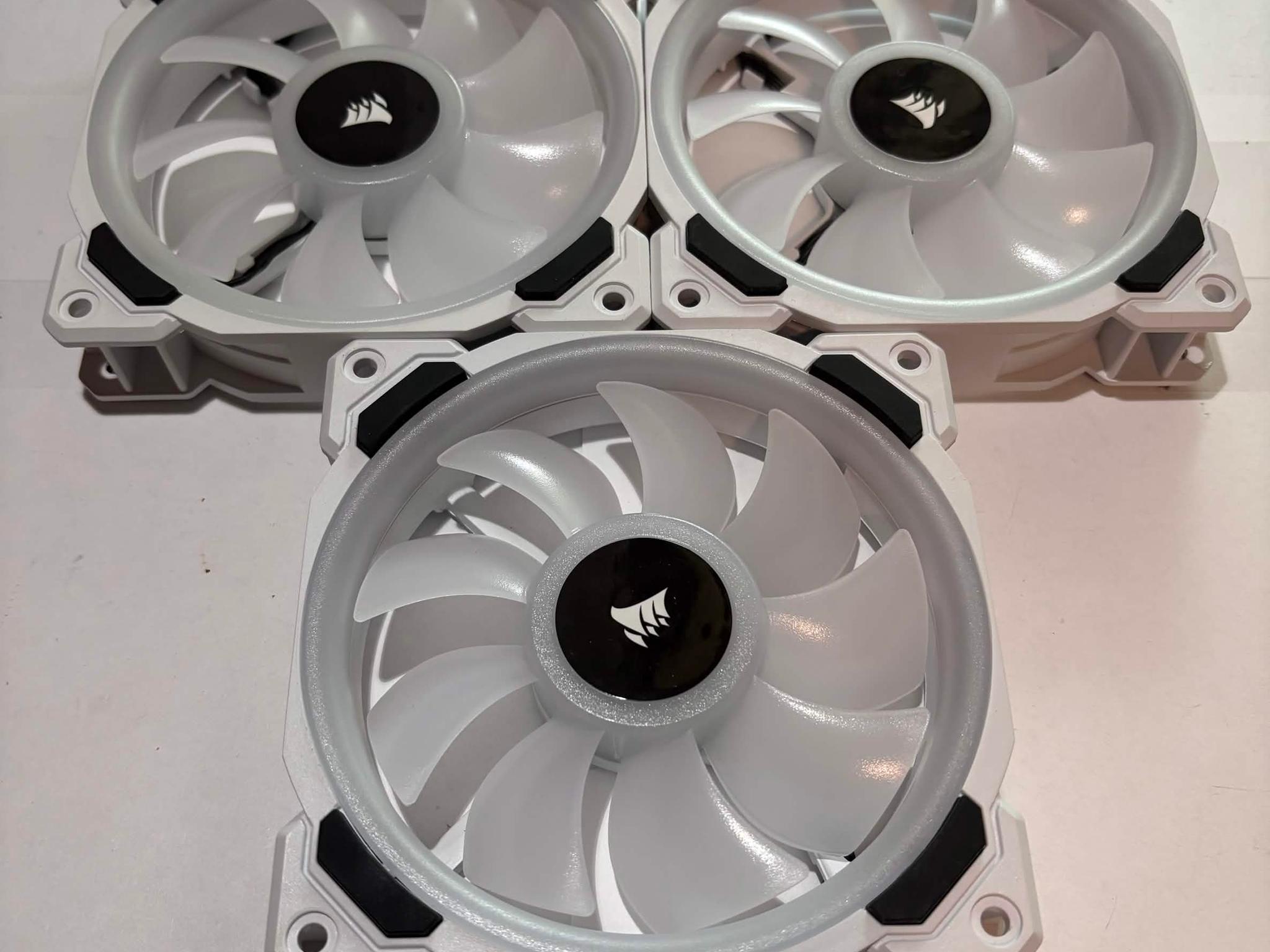 Corsair AF120 RGB Elite 120mm PWM ARGB Fans - 3 Pack