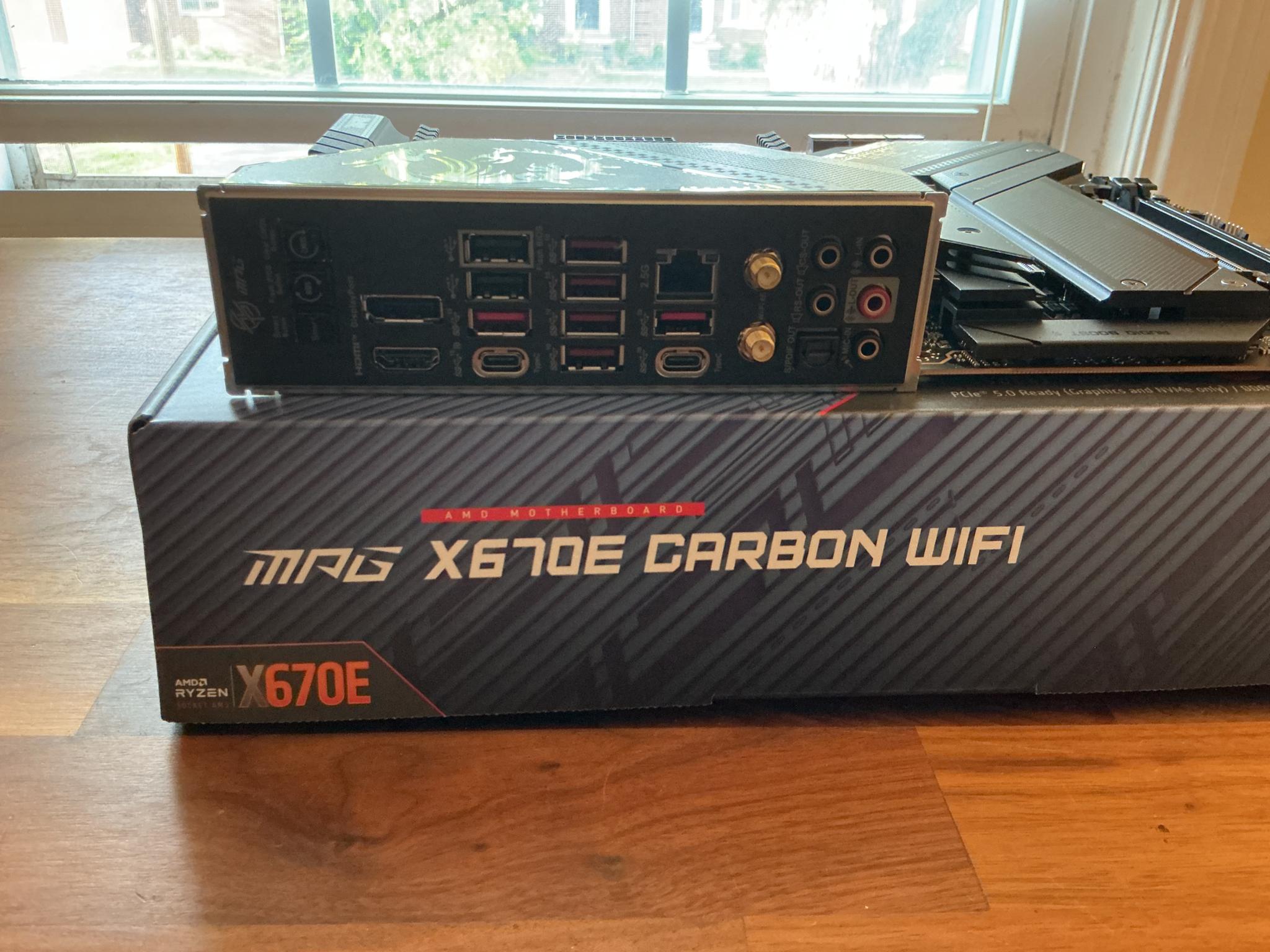 MSI MAG X670E Carbon WiFi motherboard AM5