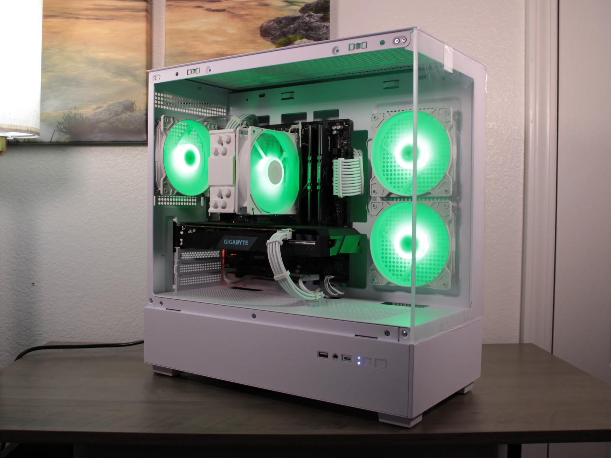 Gigabyte 1660 | Ryzen 7 | 16GB 3200MHz Ram | 1tb NVMe m.2 | Win 10 activated | WiFi