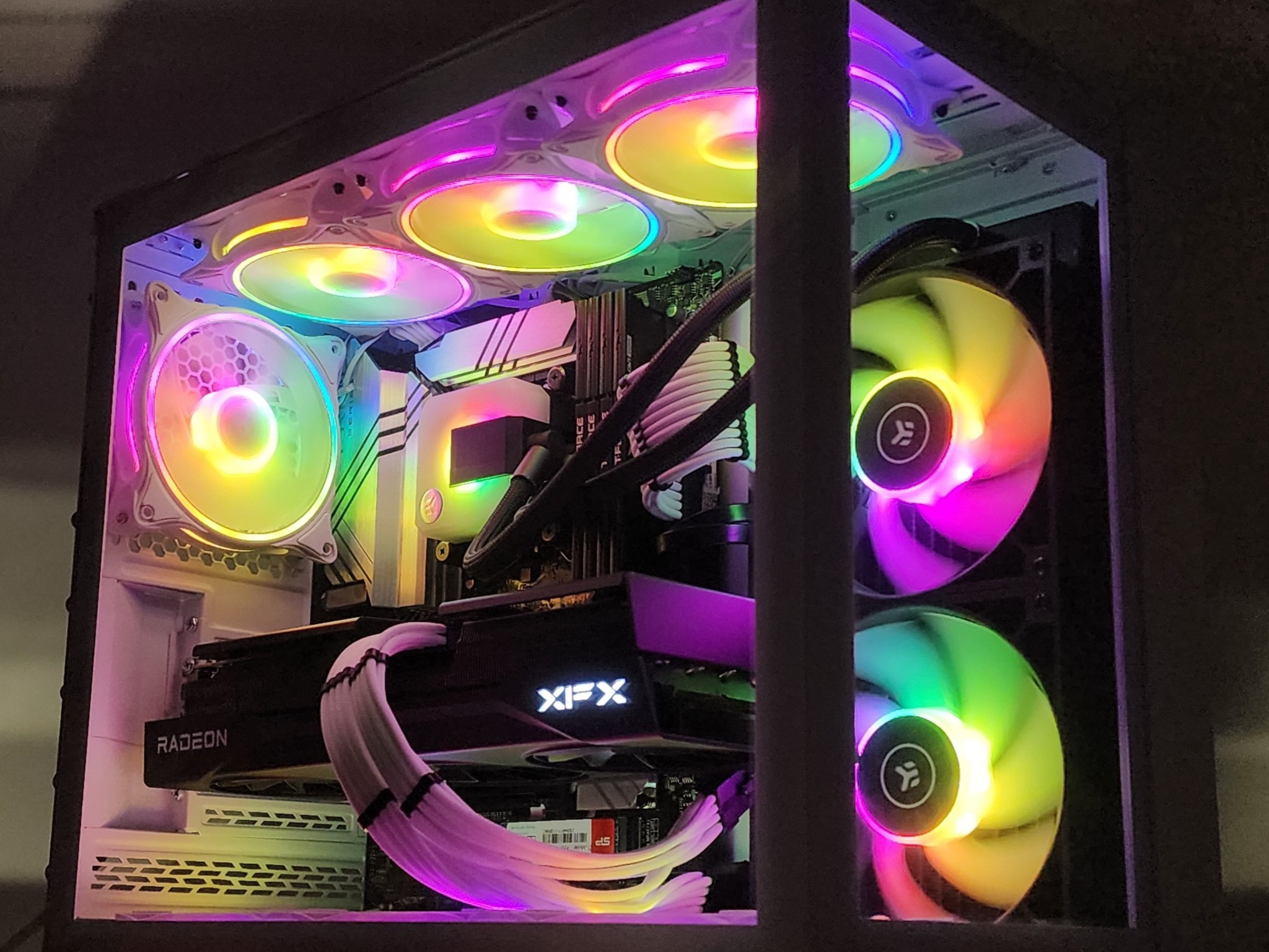 Gaming PC i5-14600K 32GB RAM 1TB SSD RX 9070 16GB Windows 11 Computer