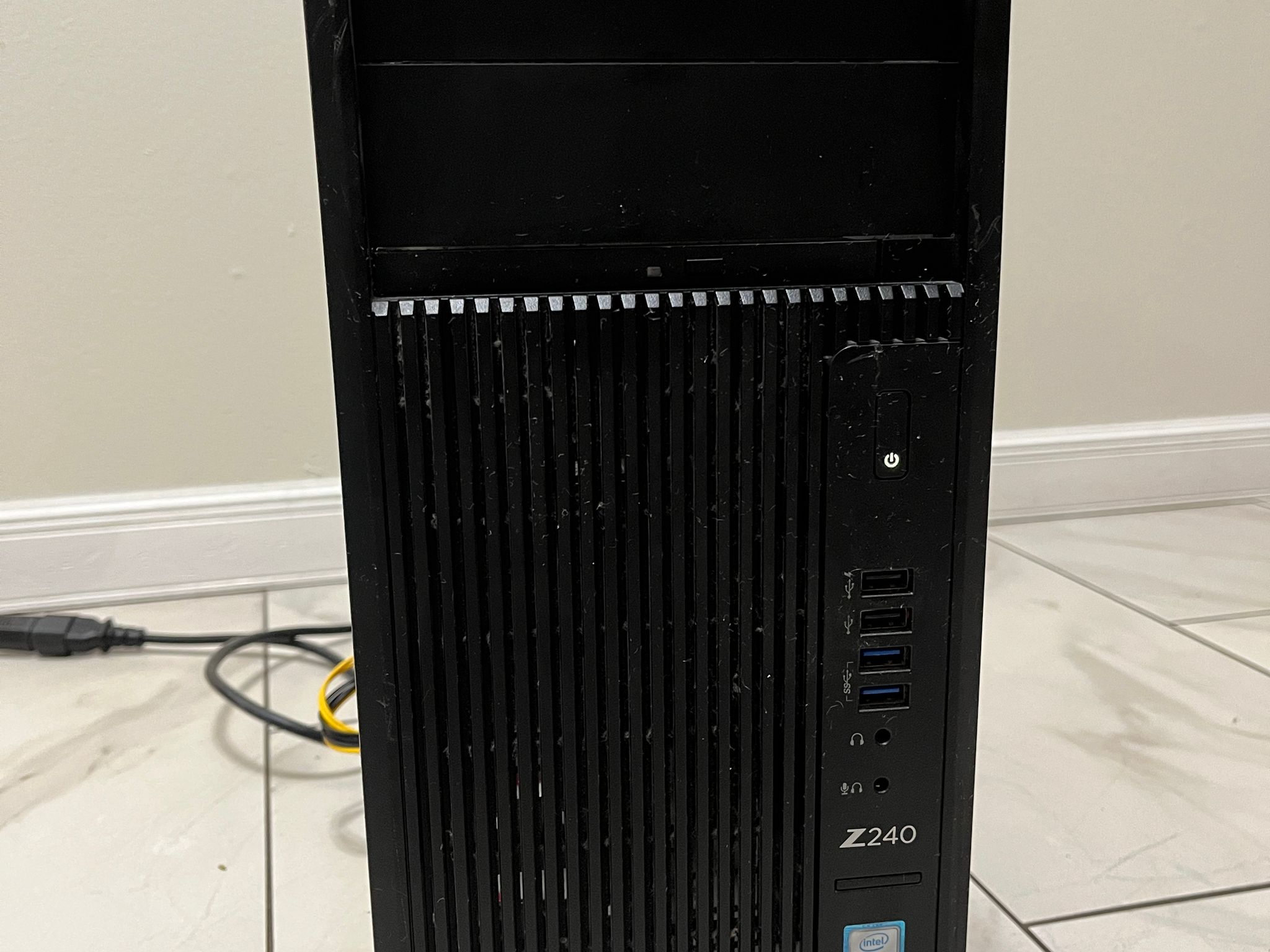 NVIDIA RTX 2070, Intel i7-6700, 16GB RAM, 750GB Storage - HP Z240 Gaming PC w/Wi-Fi & BT