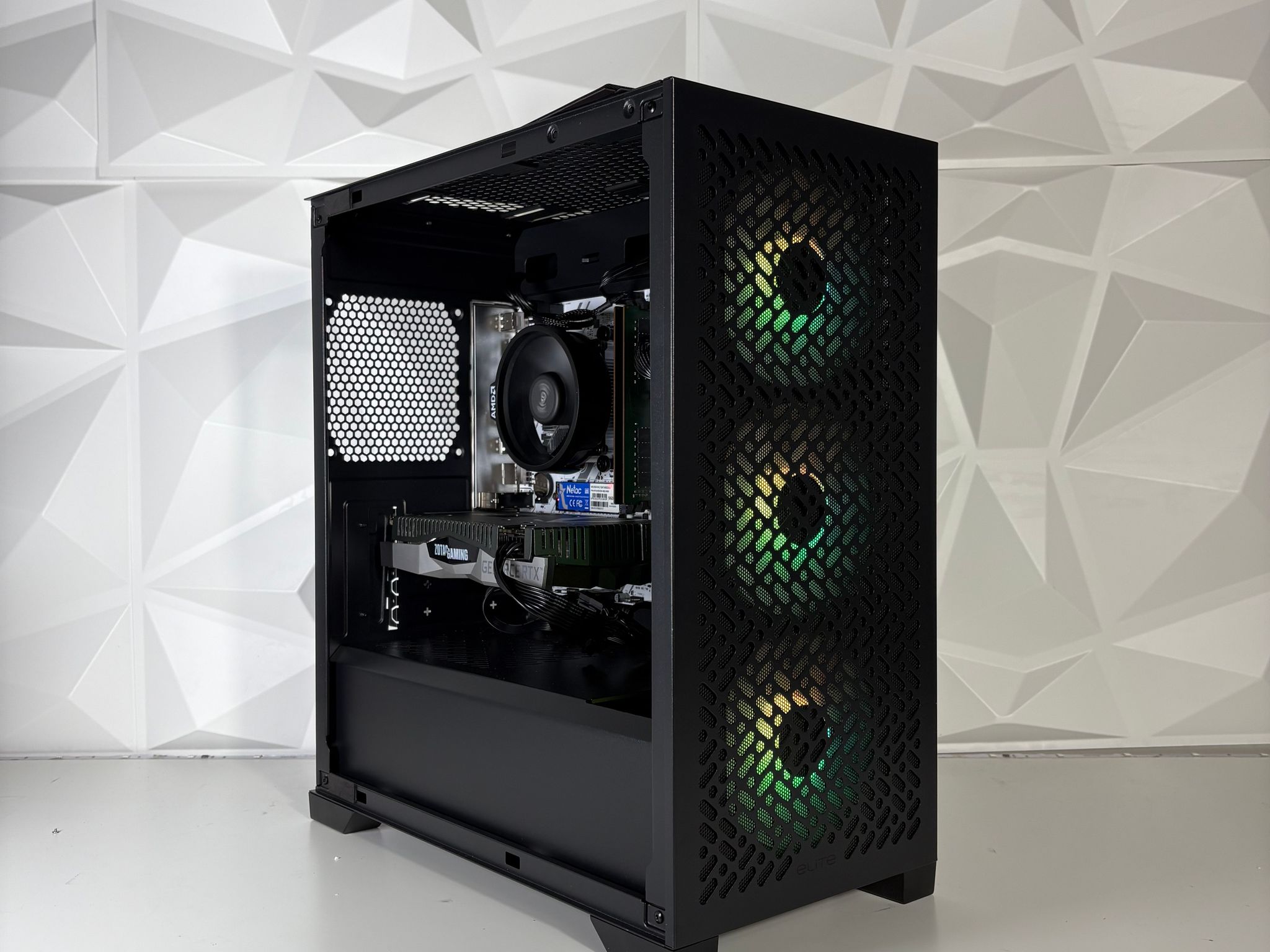 Glacier Peak (V2) - Intel Core i5 9400F, GTX 1660 Ti, 16GB DDR4, 512GB SSD