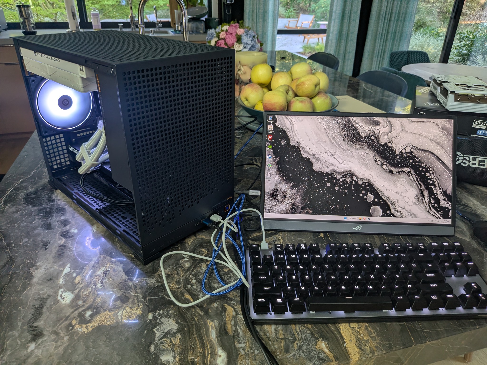 4K Tuxedo - RTX 5070 Ti, Ryzen 7 7800X3D, 32 GB DDR5, 2 TB Gen 5 NVME, Liquid Cooled, RGB