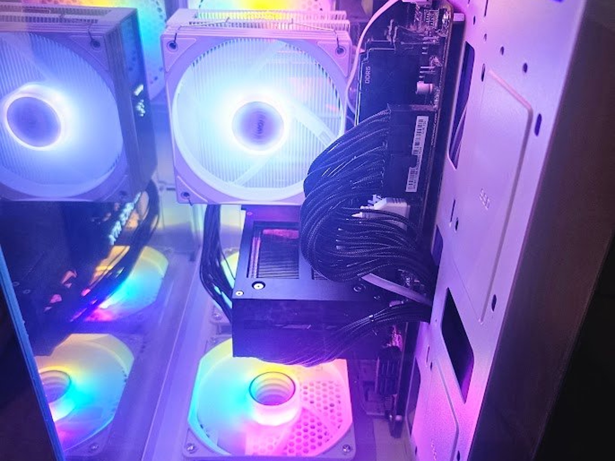 ⚡ White RGB Gaming PC – RTX 5060 Ti / i5‐12600KF – 240FPS Monster / Clean Build ⚡
