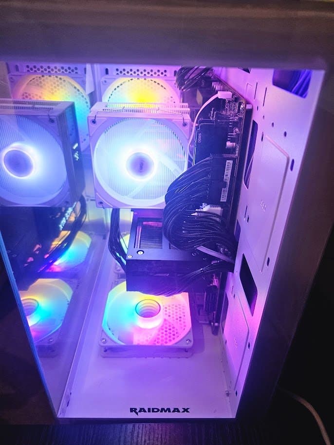 ⚡ White RGB Gaming PC – RTX 5060 Ti / i5‐12600KF – 240FPS Monster / Clean Build ⚡