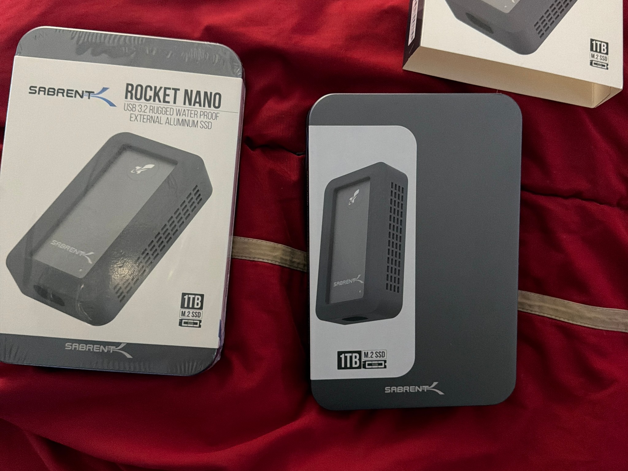 Sabrent Rocket Nano USB 3.2 Waterproof Rugged 1TB 1000MB/s Portable External Aluminum M.2 SSD Drive