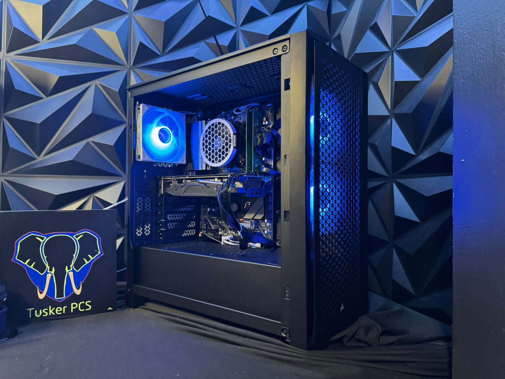 💸 The Budget Baddie 🖤🔥 Ryzen 5 3600 |RX 590 8 GB |16 GB DDR4| 1.25 TB SSD