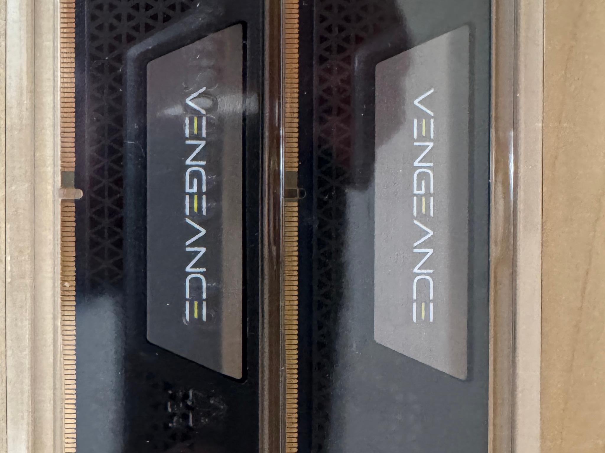 Corsair VENGEANCE DDR5 (2×24GB) 6000MHz – 48GB Kit