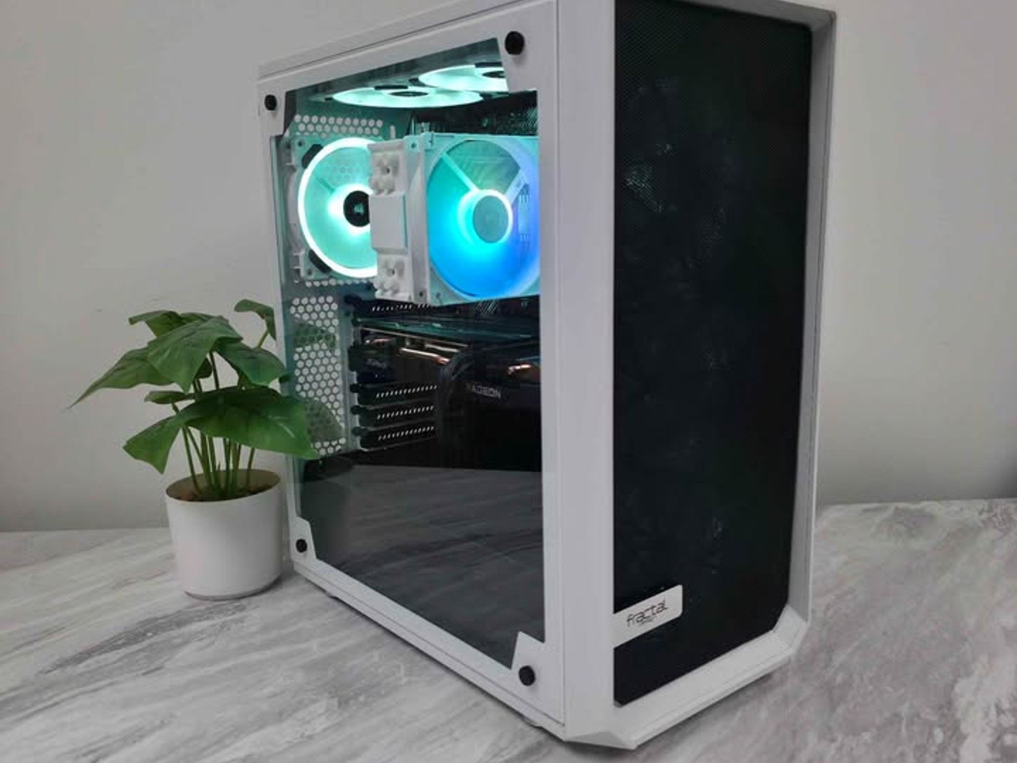 1080p Streaming / Gaming PC l Radeon RX 7600 l Ryzen 5 5500 6 Cores 12 Threads l 32GB DDR4 3600 MHz