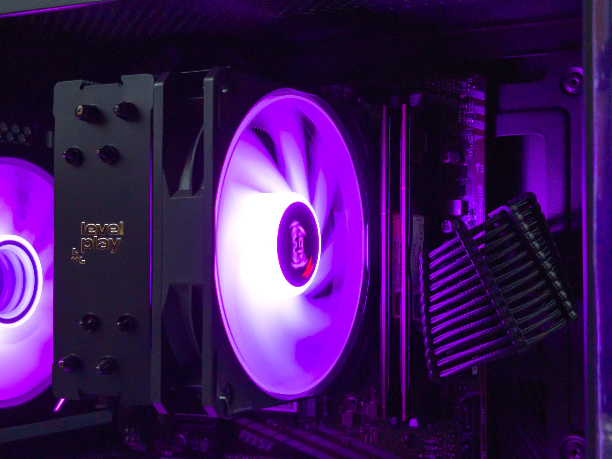 💜🖤 RTX 4060 / Ryzen 7 3700X / 32GB Gaming PC 🖤💜