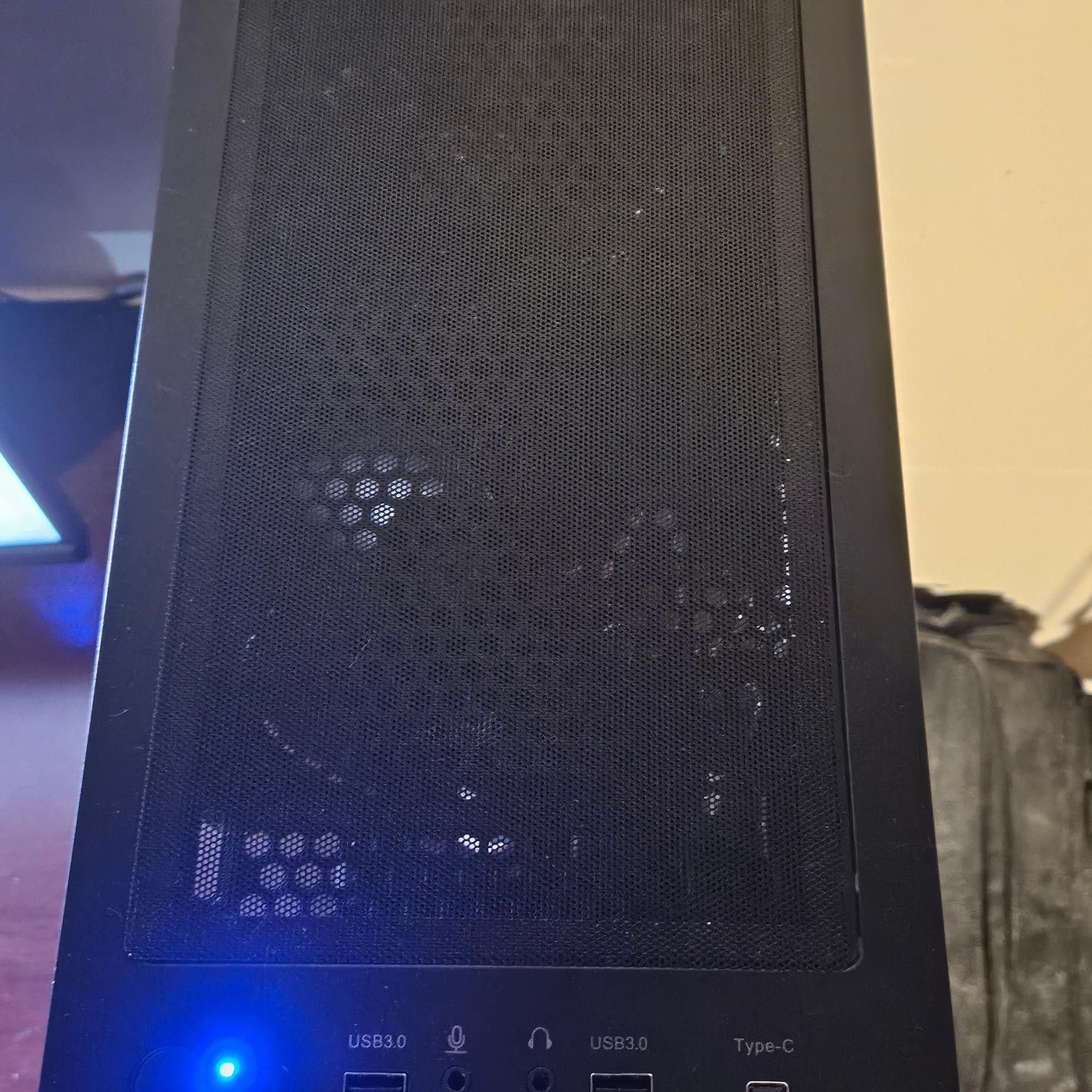 🖤 Blackout Starter Gaming PC – Clean. Powerful. Ready to Game. 🖤
