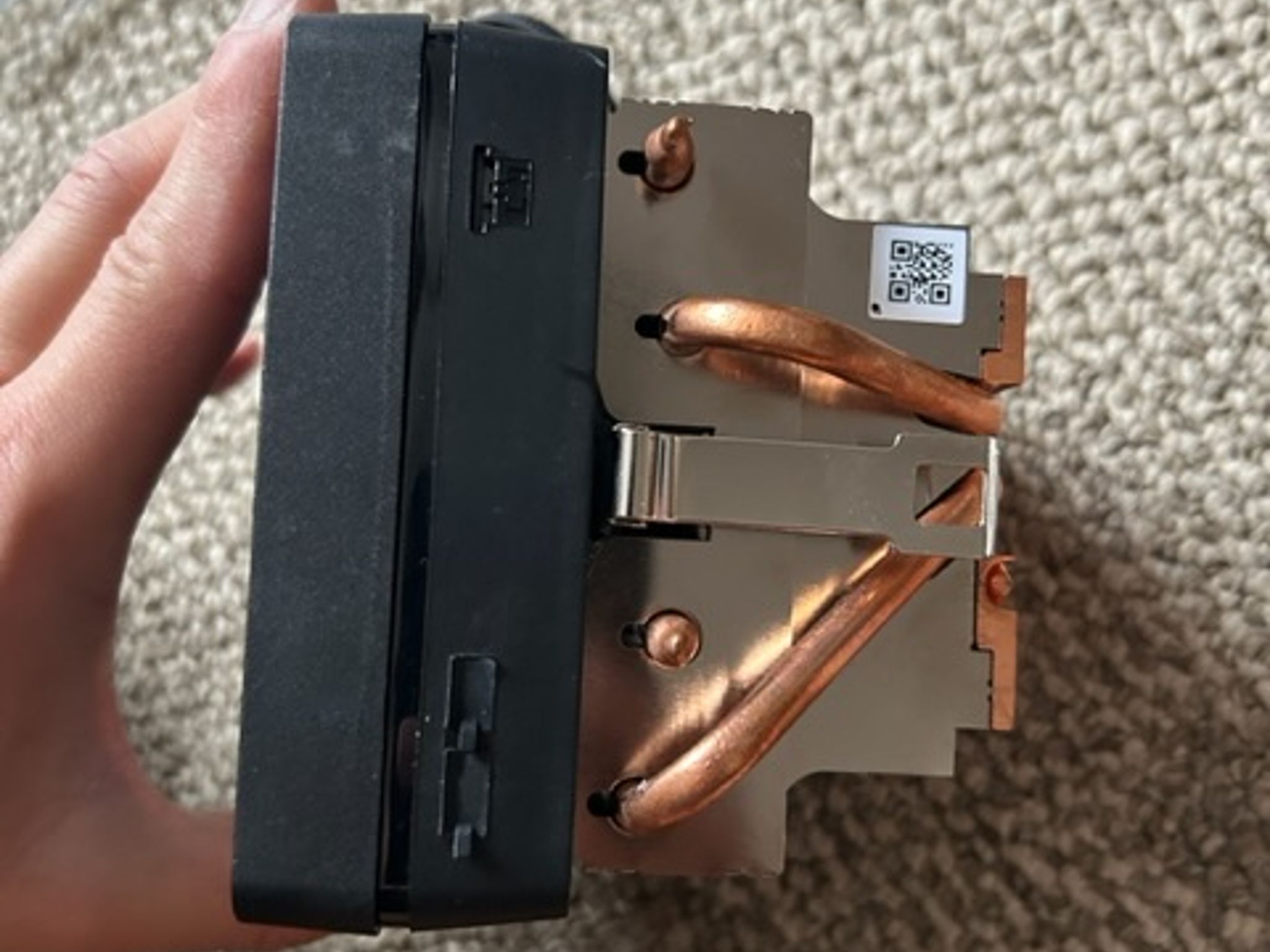 AMD Wraith Prism LED RGB Cooler Fan 4-Pin Connector