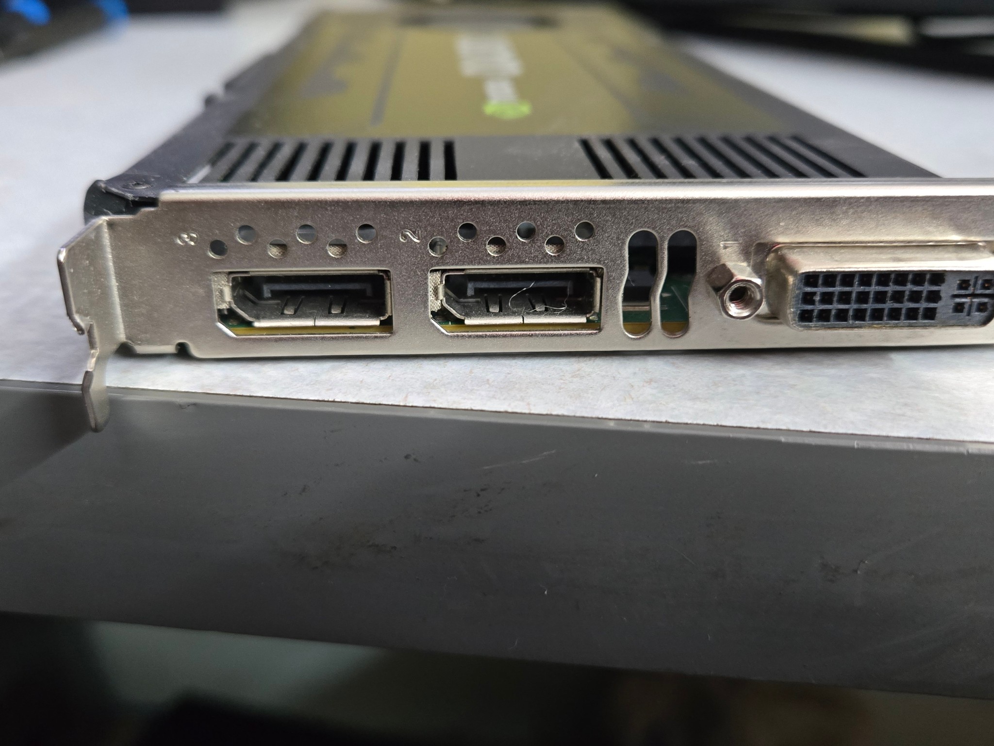 PARTS ONLY! RX 570 8GB and Quadro K4200 4GB