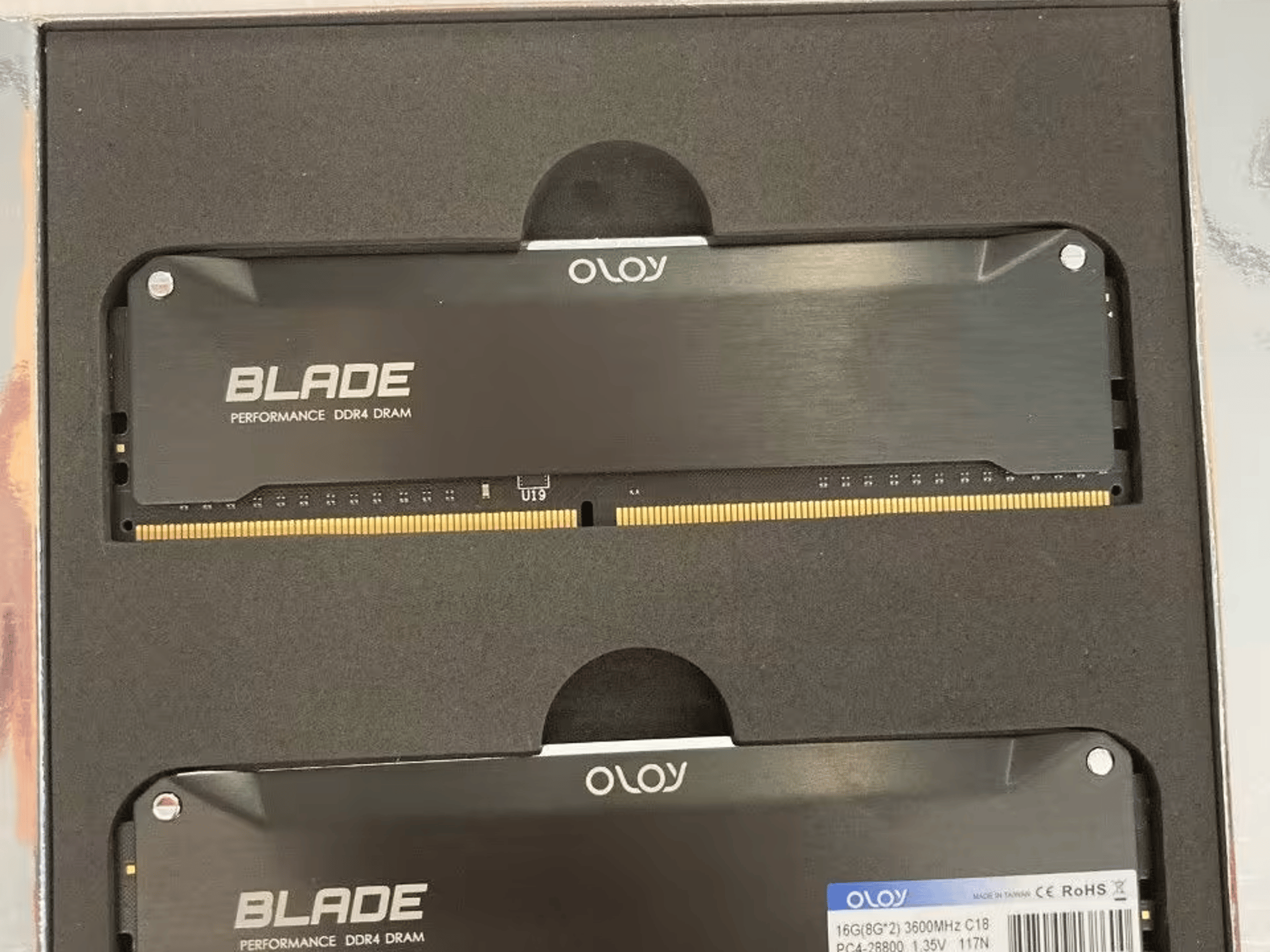 OLOy 16 GB (2 x 8 GB) DDR4-3600