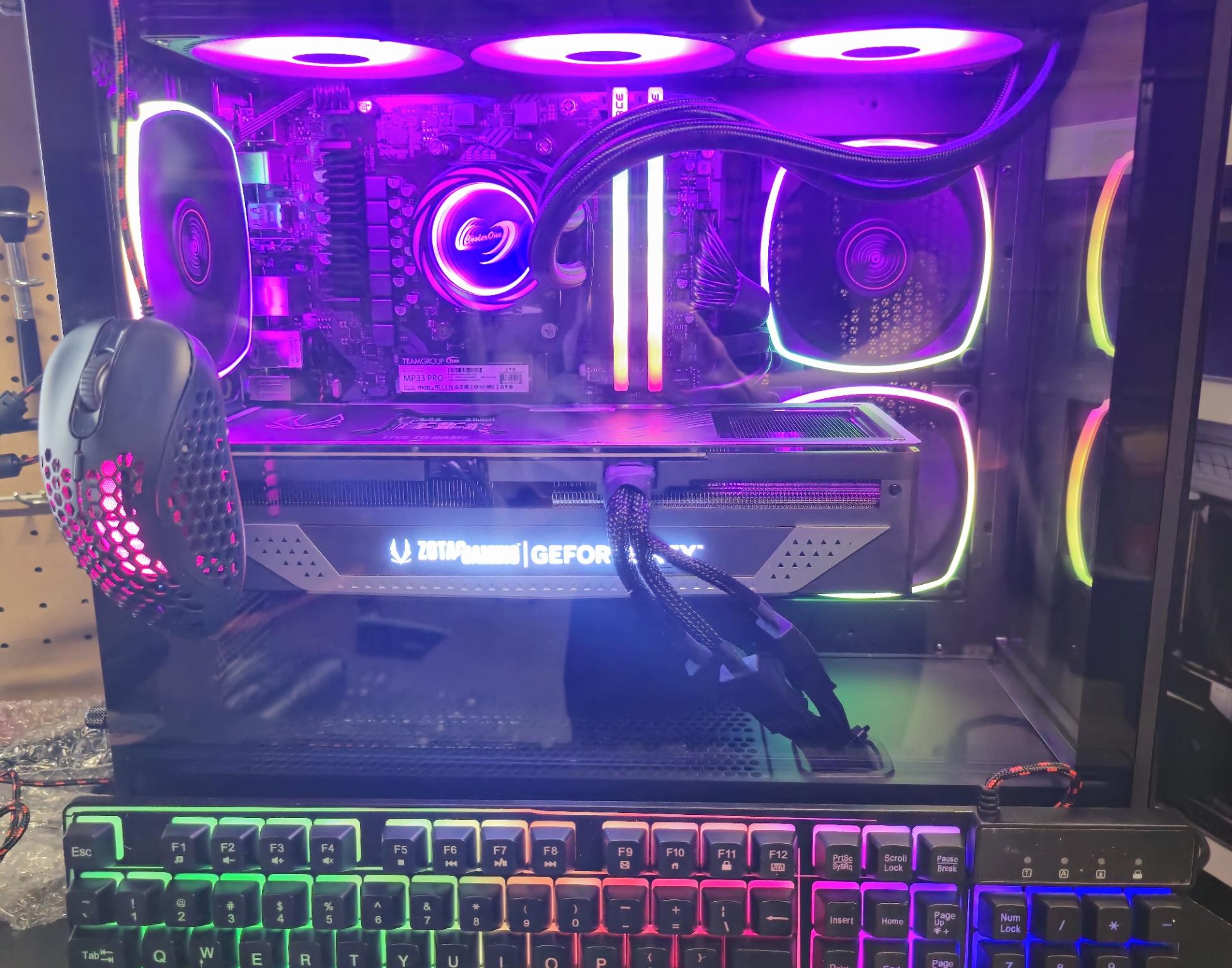 Skytech Azure II (4070 TI Super / Ryzen 7 7800X3D