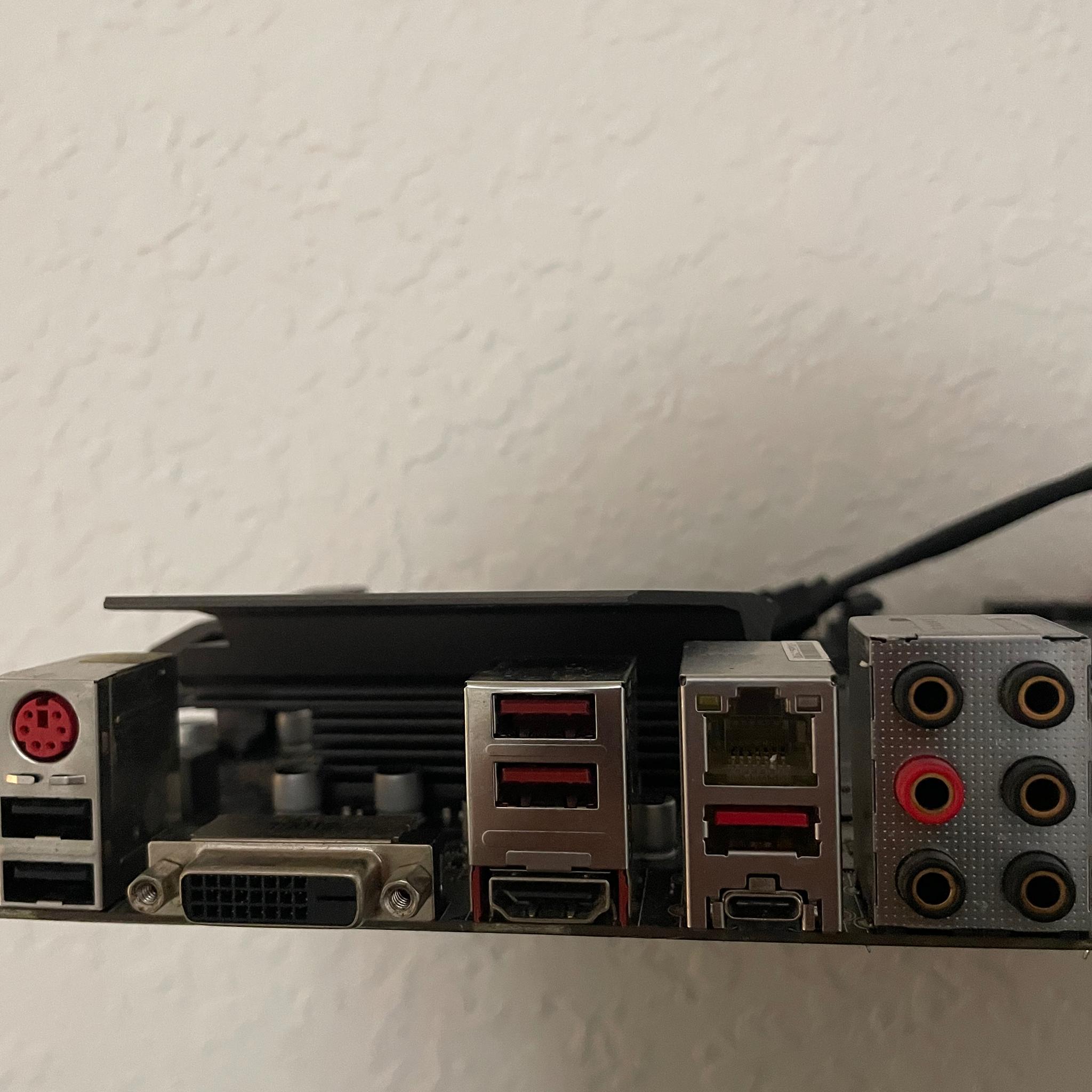 B450 MSI Tomahawk