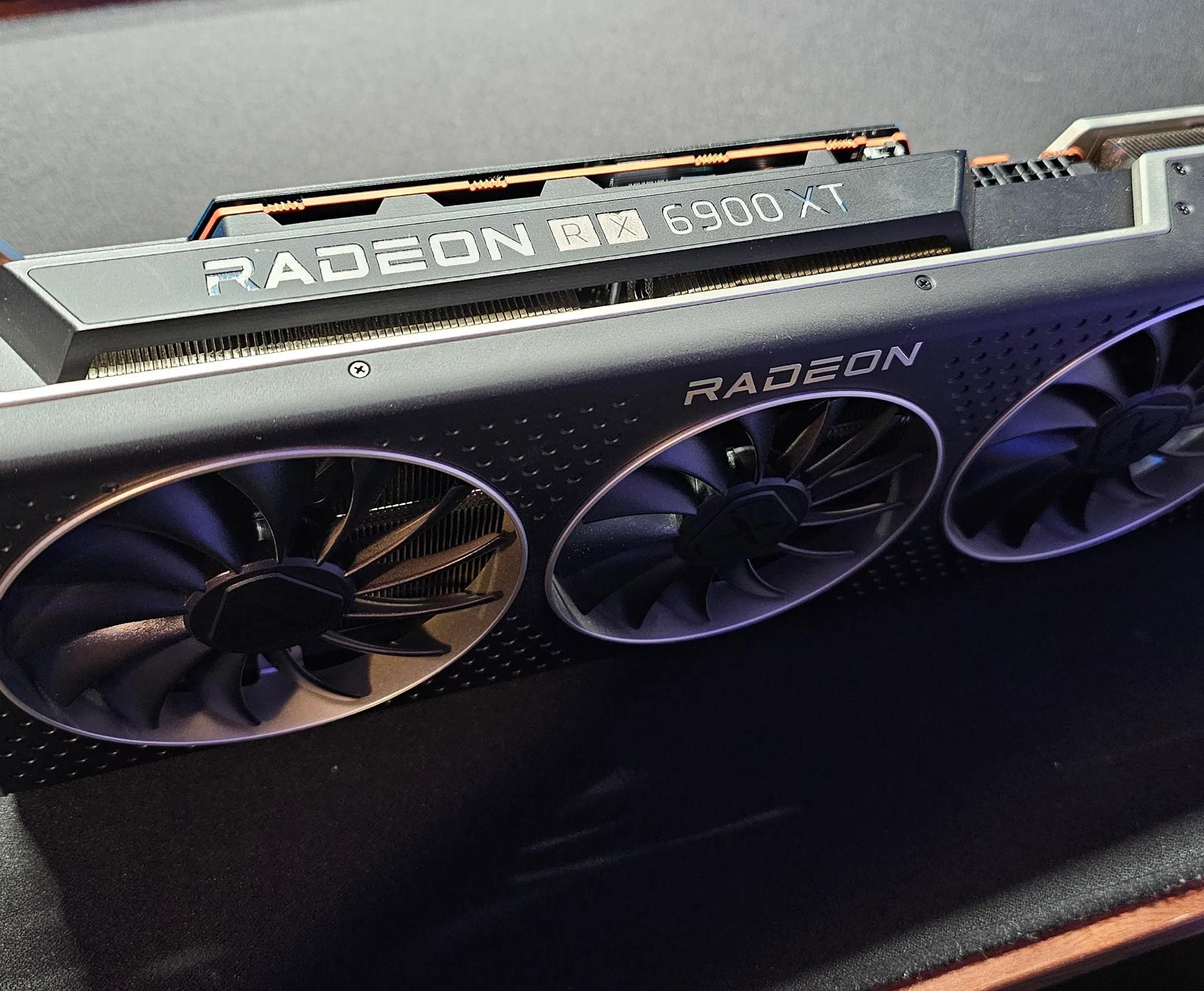 AMD Radeon RX 6900 XT 16GB
