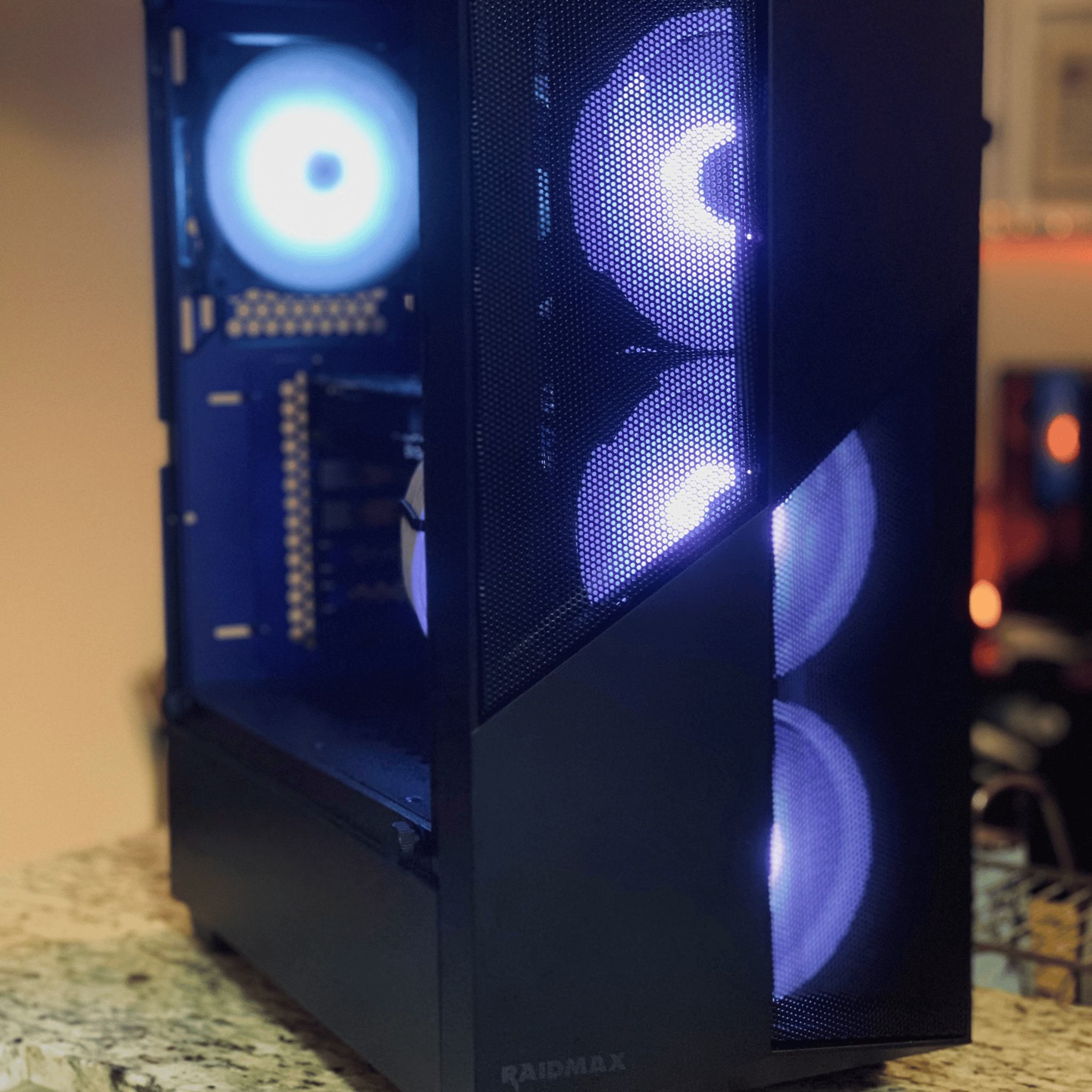 Entry Level Black/White Gaming PC (Ryzen 5 1500x + GTX 980)