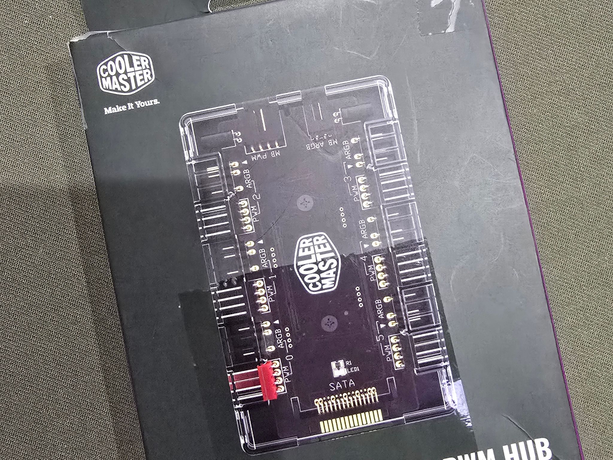 Cooler Master MasterFan 6 PWM 6 ARGB Hub * USED *
