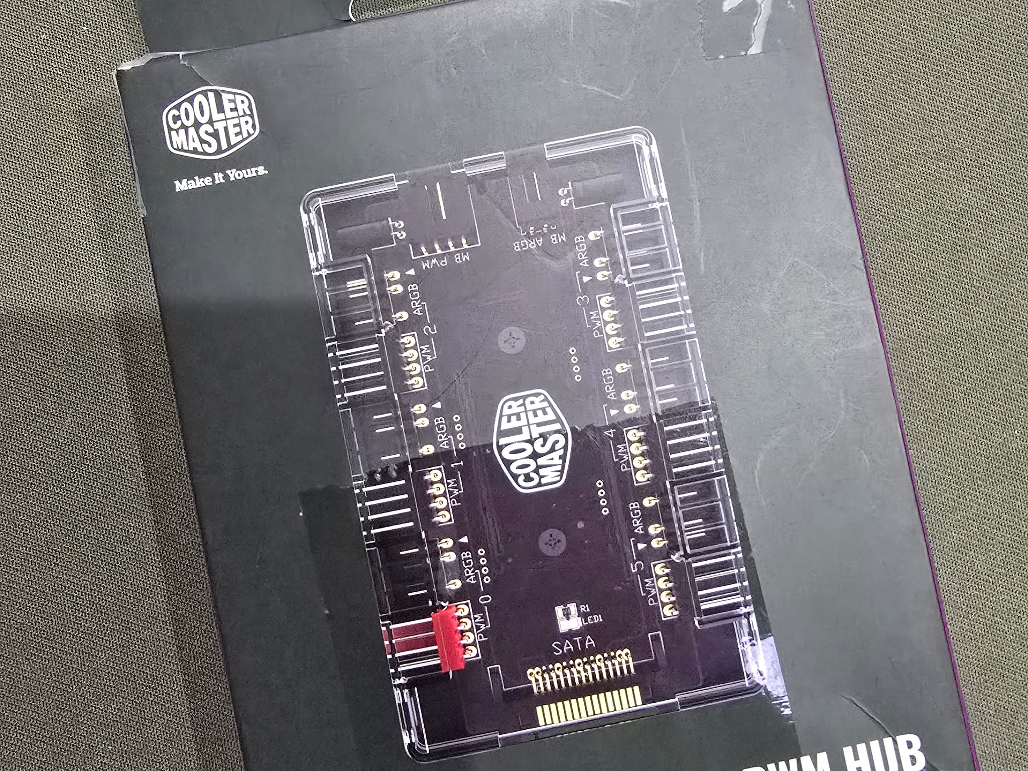 Cooler Master MasterFan 6 PWM 6 ARGB Hub * USED *