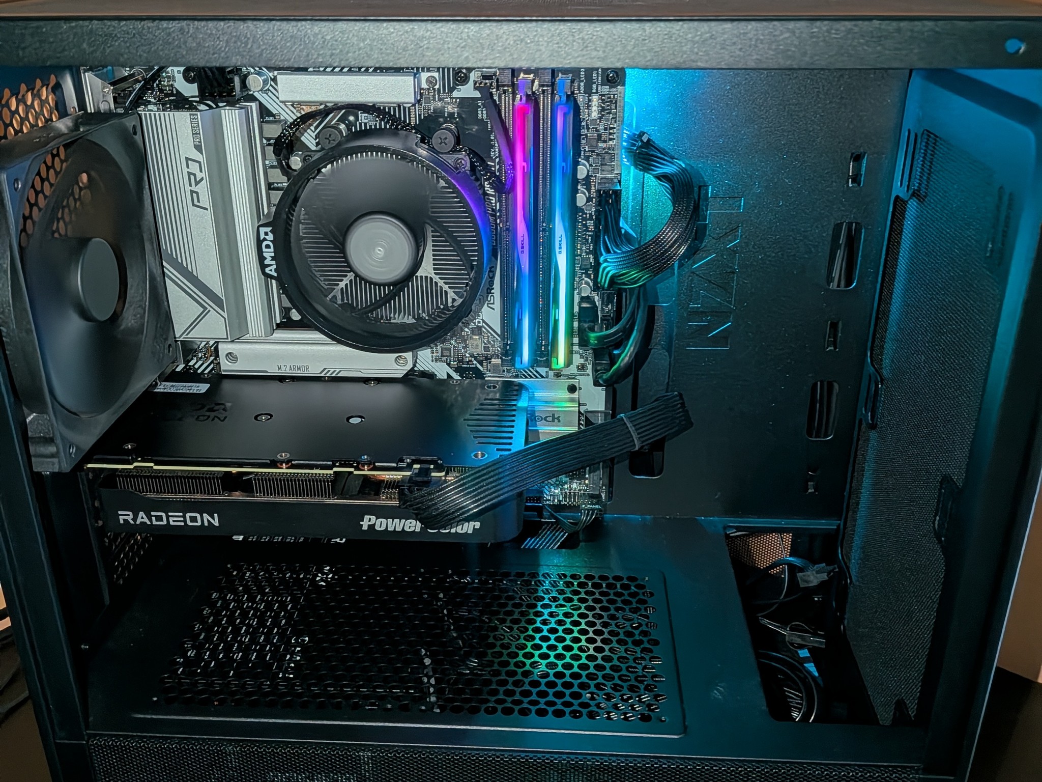 9600X | RX 9060 XT 16GB | 16GB | 1TB | 650W